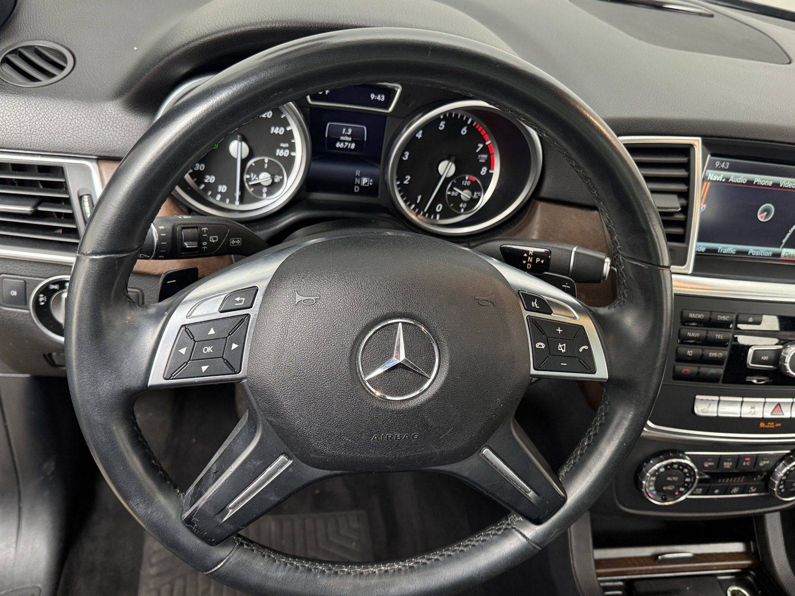 Thumbnail: 2015 Mercedes-Benz M-Class - 4