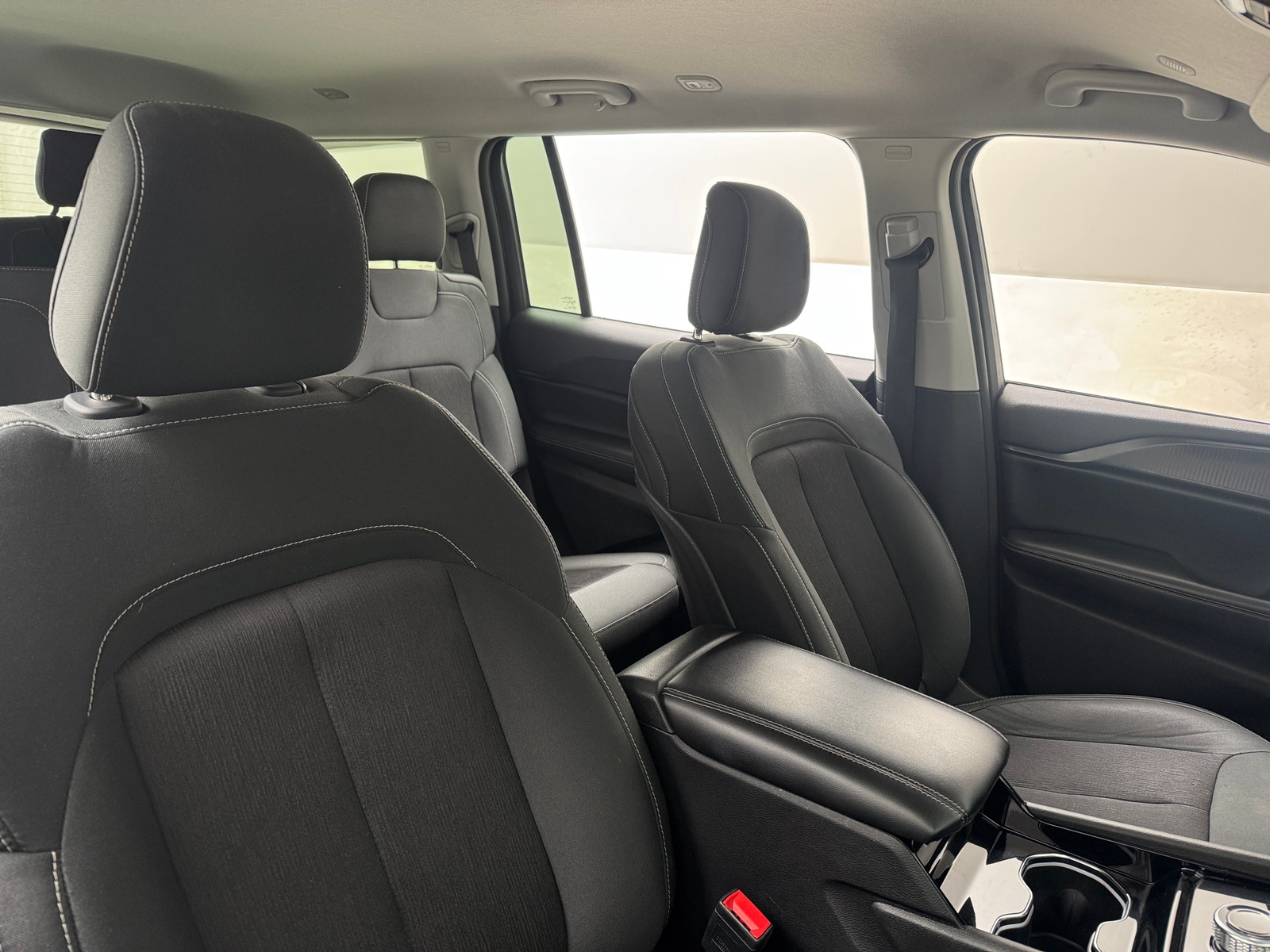 Thumbnail: 2023 Jeep Grand Cherokee L - 2