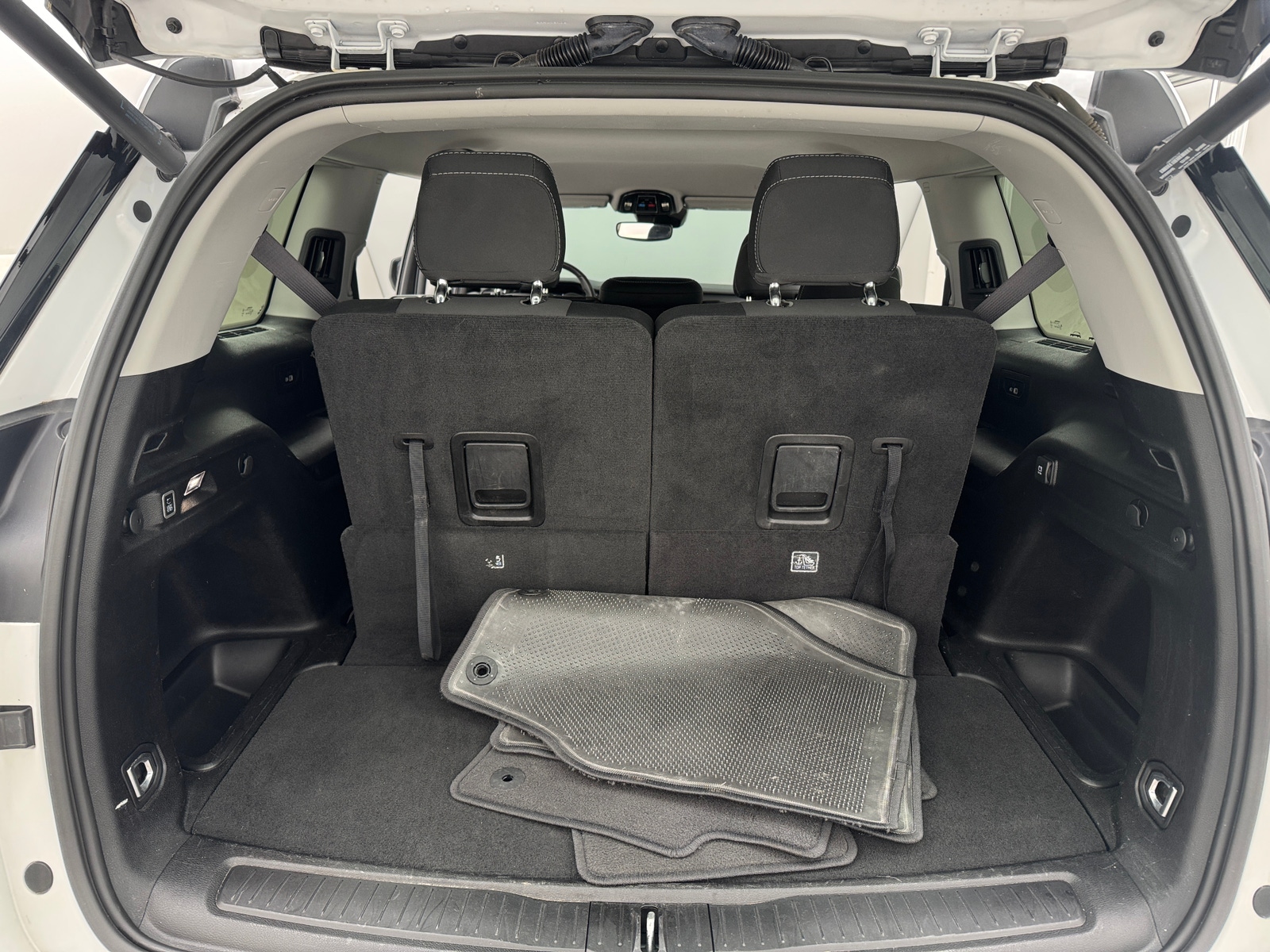 Thumbnail: 2023 Jeep Grand Cherokee L - 7