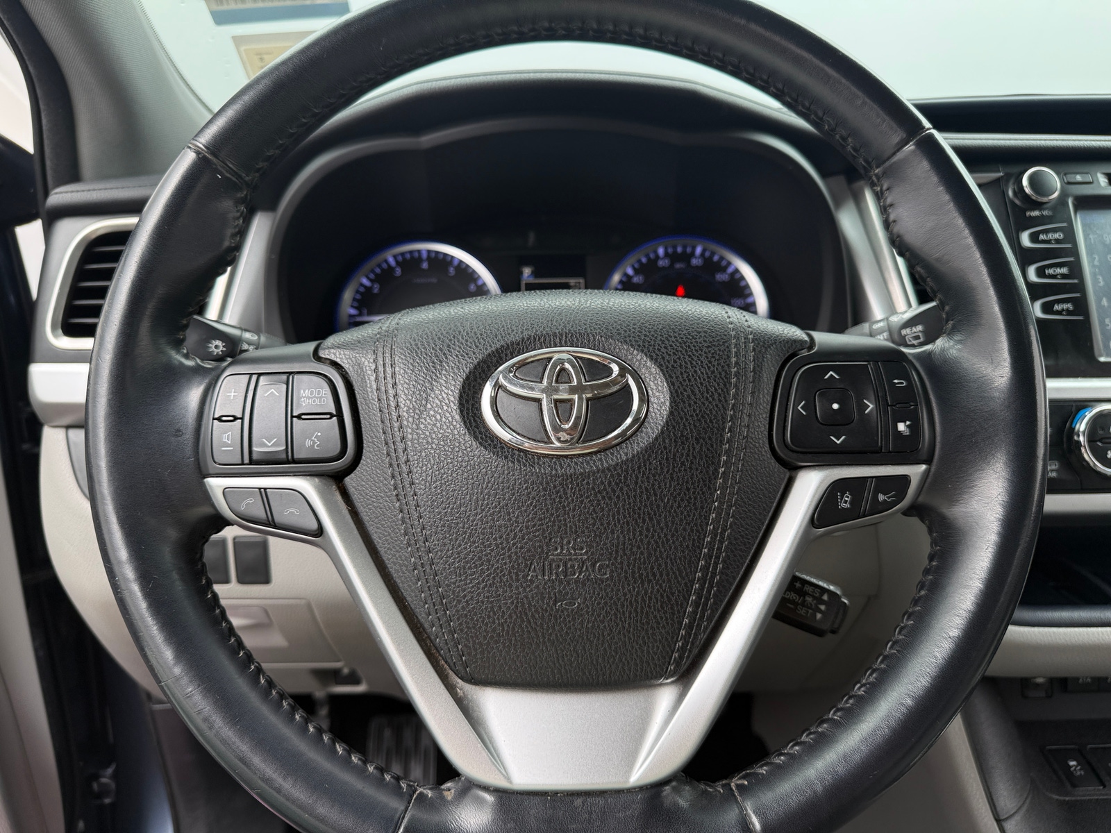 Thumbnail: 2018 Toyota Highlander - 4