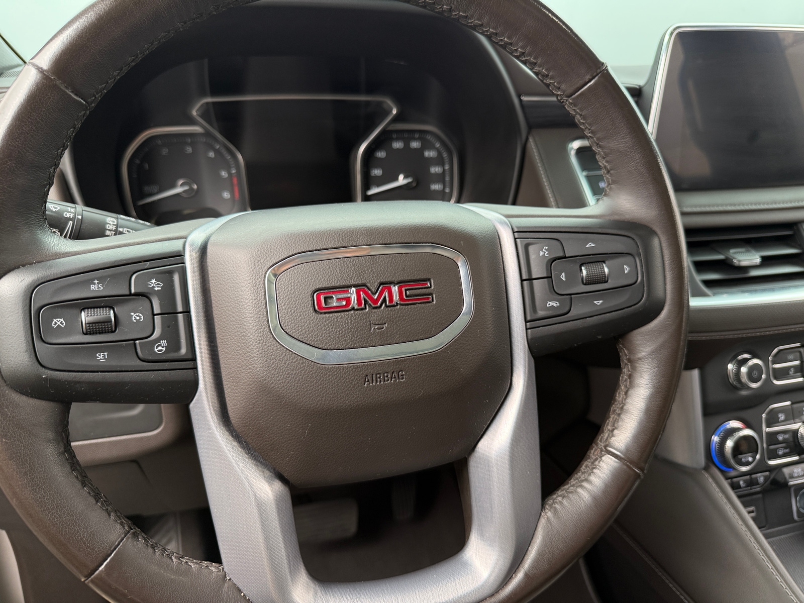 Thumbnail: 2021 GMC Yukon - 4