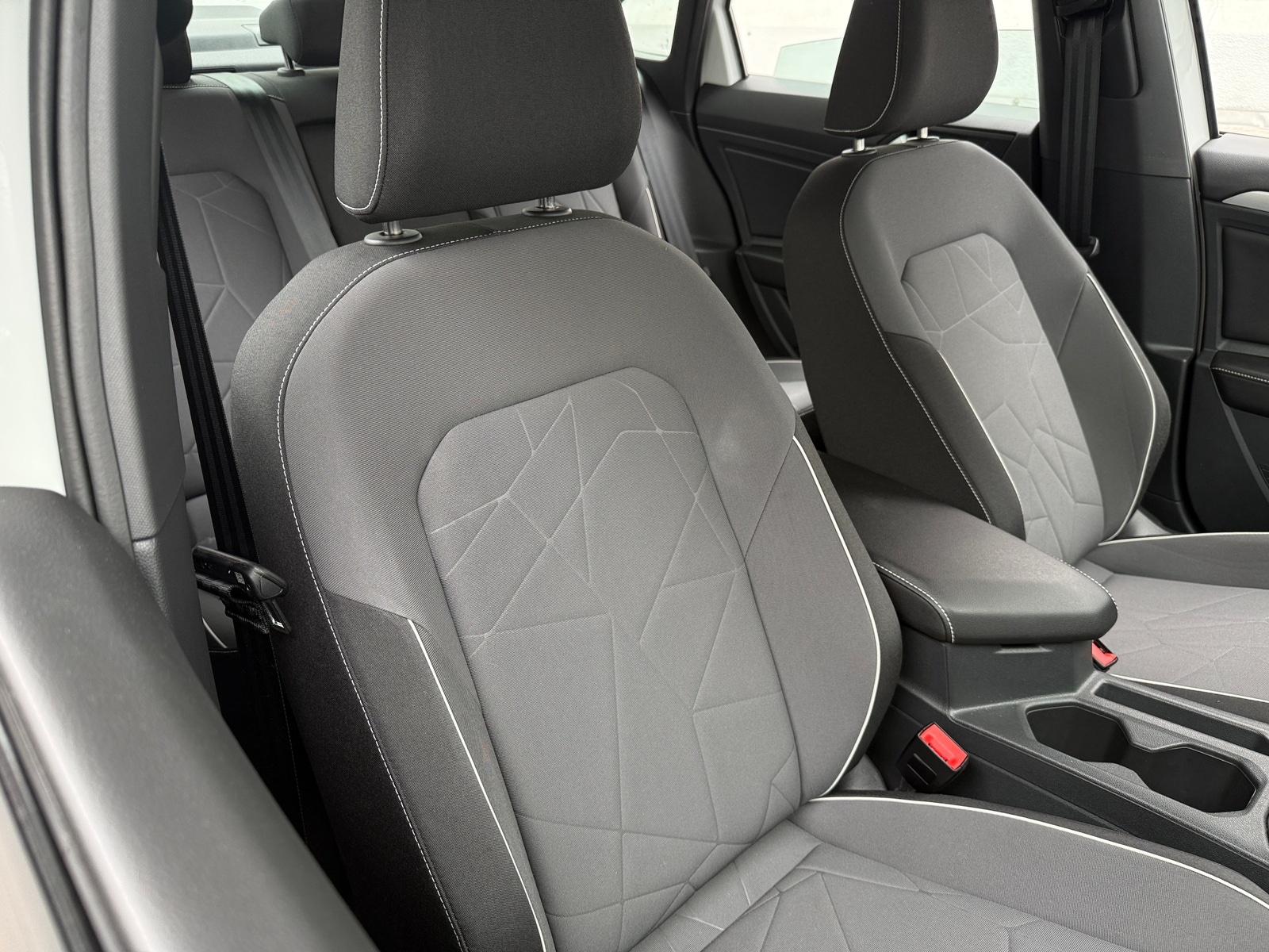 Thumbnail: 2025 Volkswagen Jetta - 2