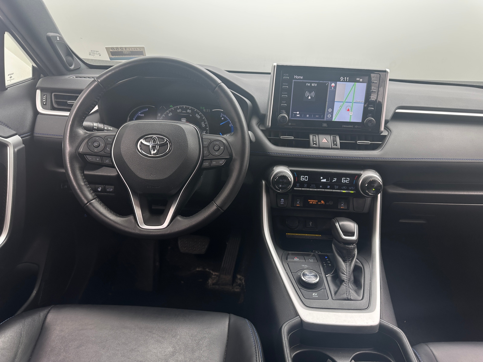 Thumbnail: 2020 Toyota RAV4 - 4