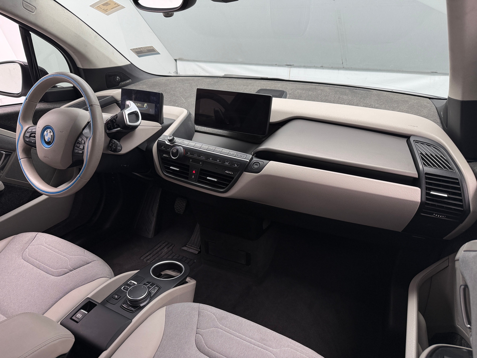 Thumbnail: 2018 BMW i3 - 3