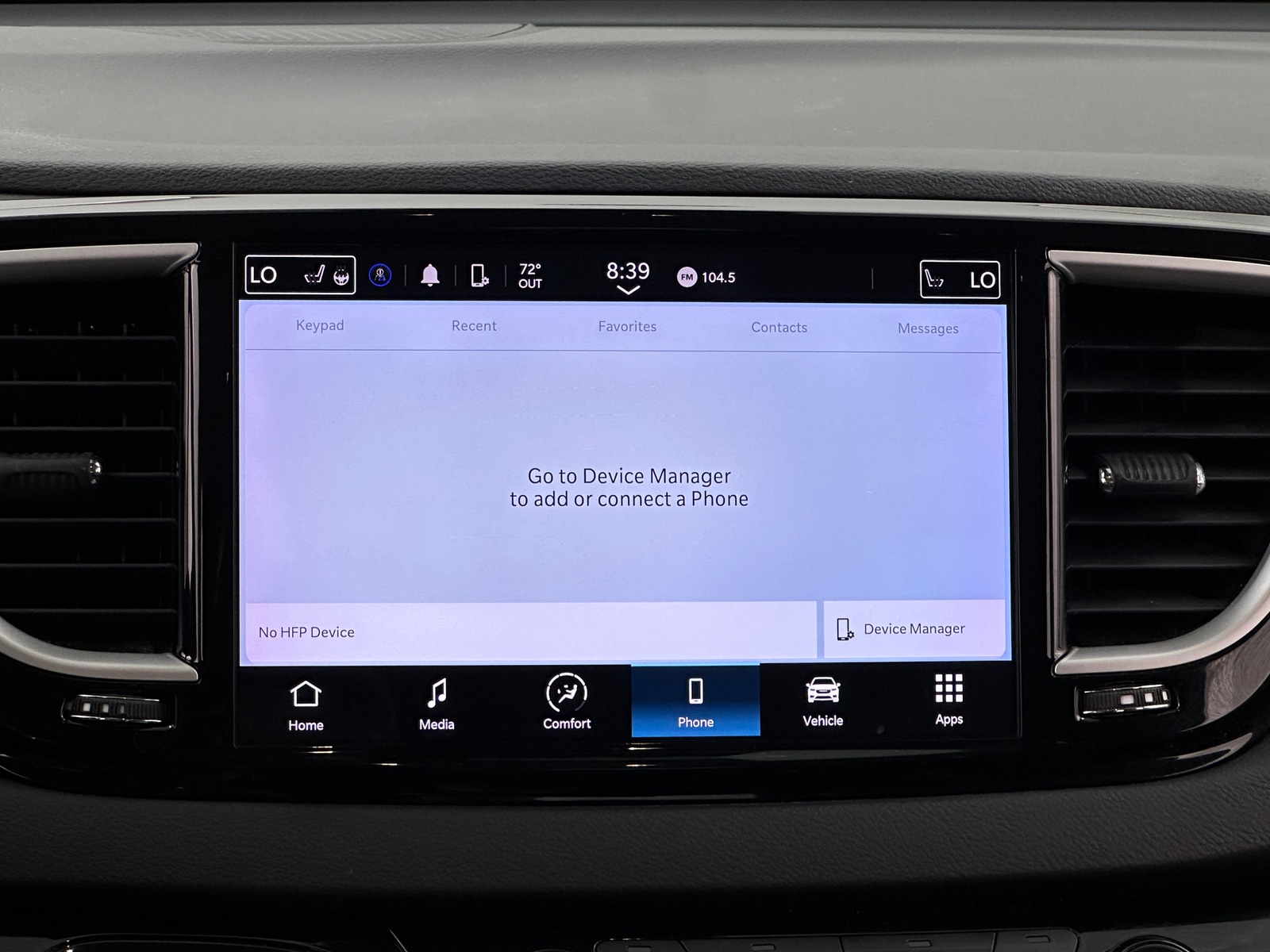 Thumbnail: 2023 Chrysler Pacifica - 3