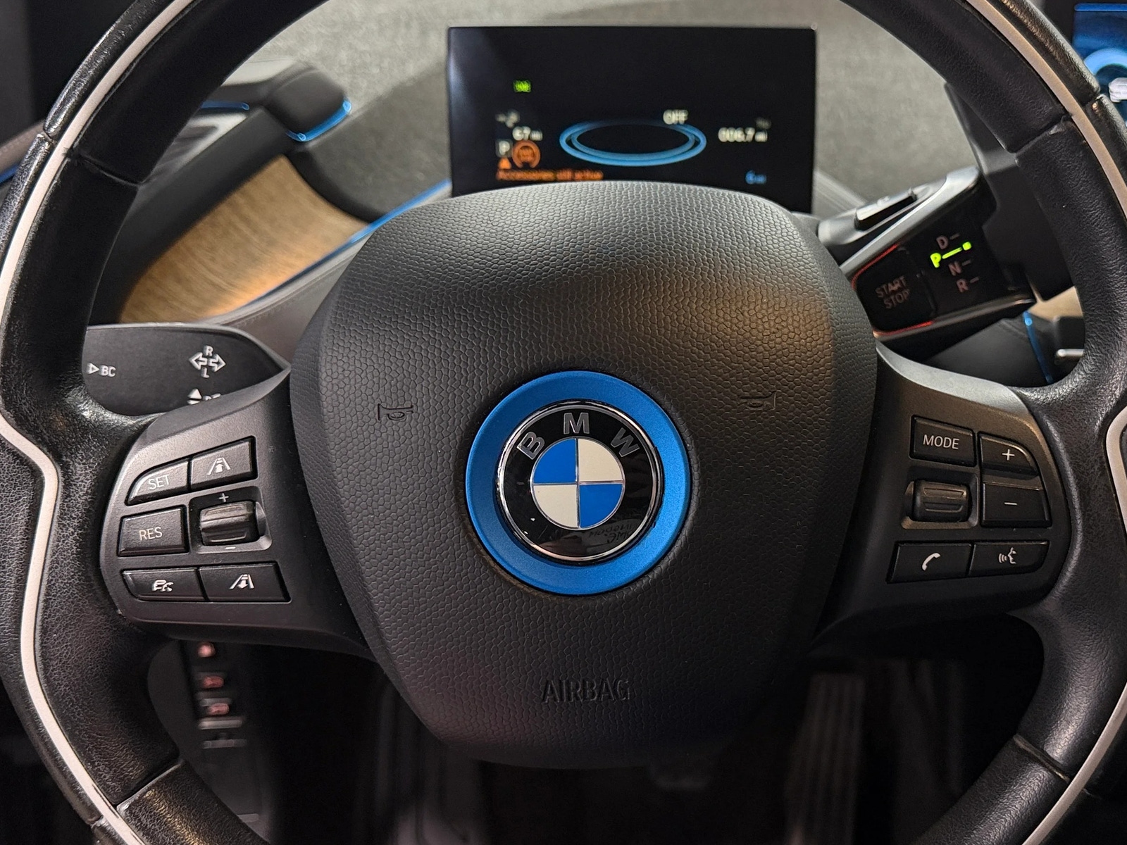 Thumbnail: 2016 BMW i3 - 3