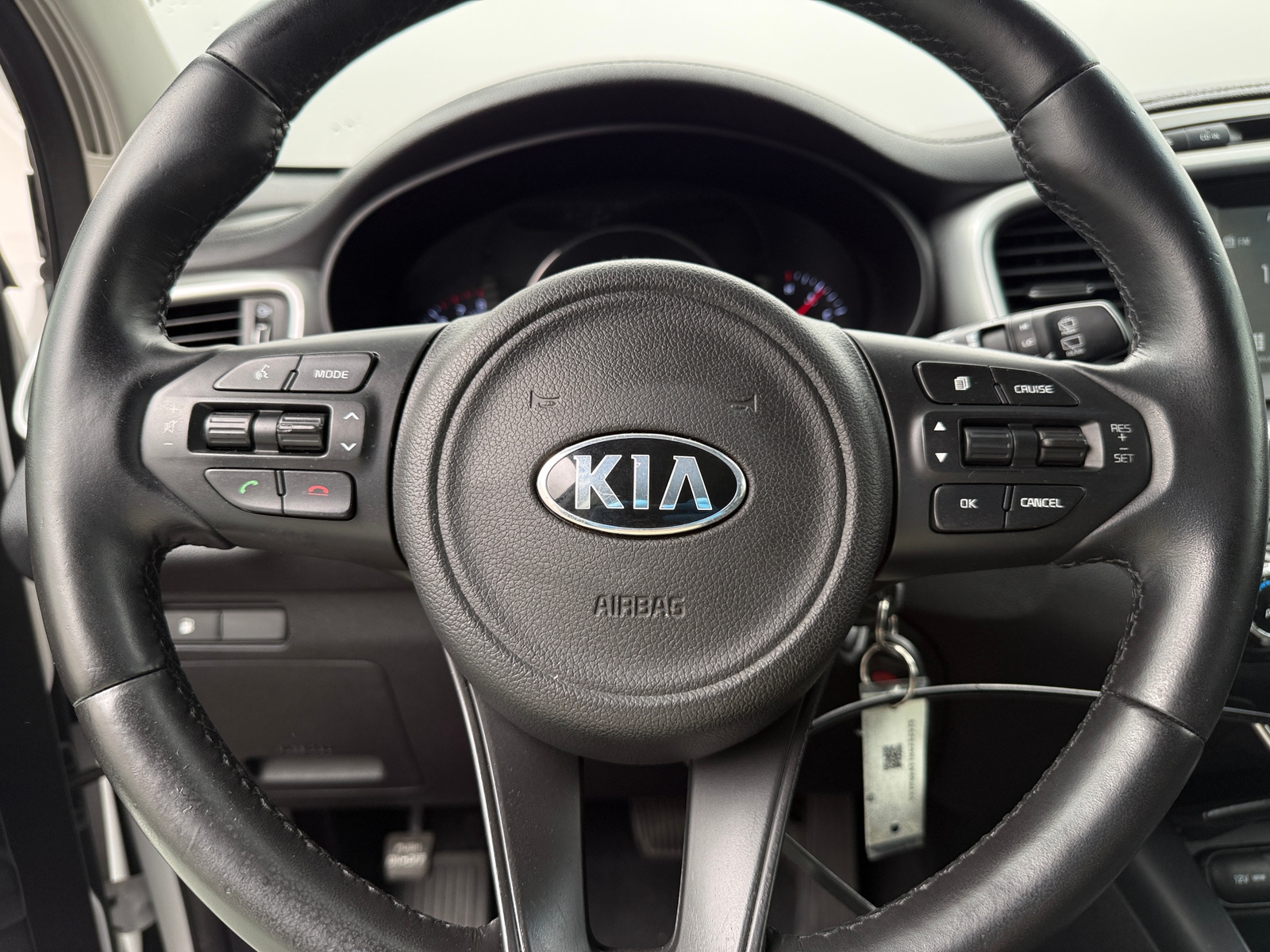 Thumbnail: 2017 Kia Sorento - 5