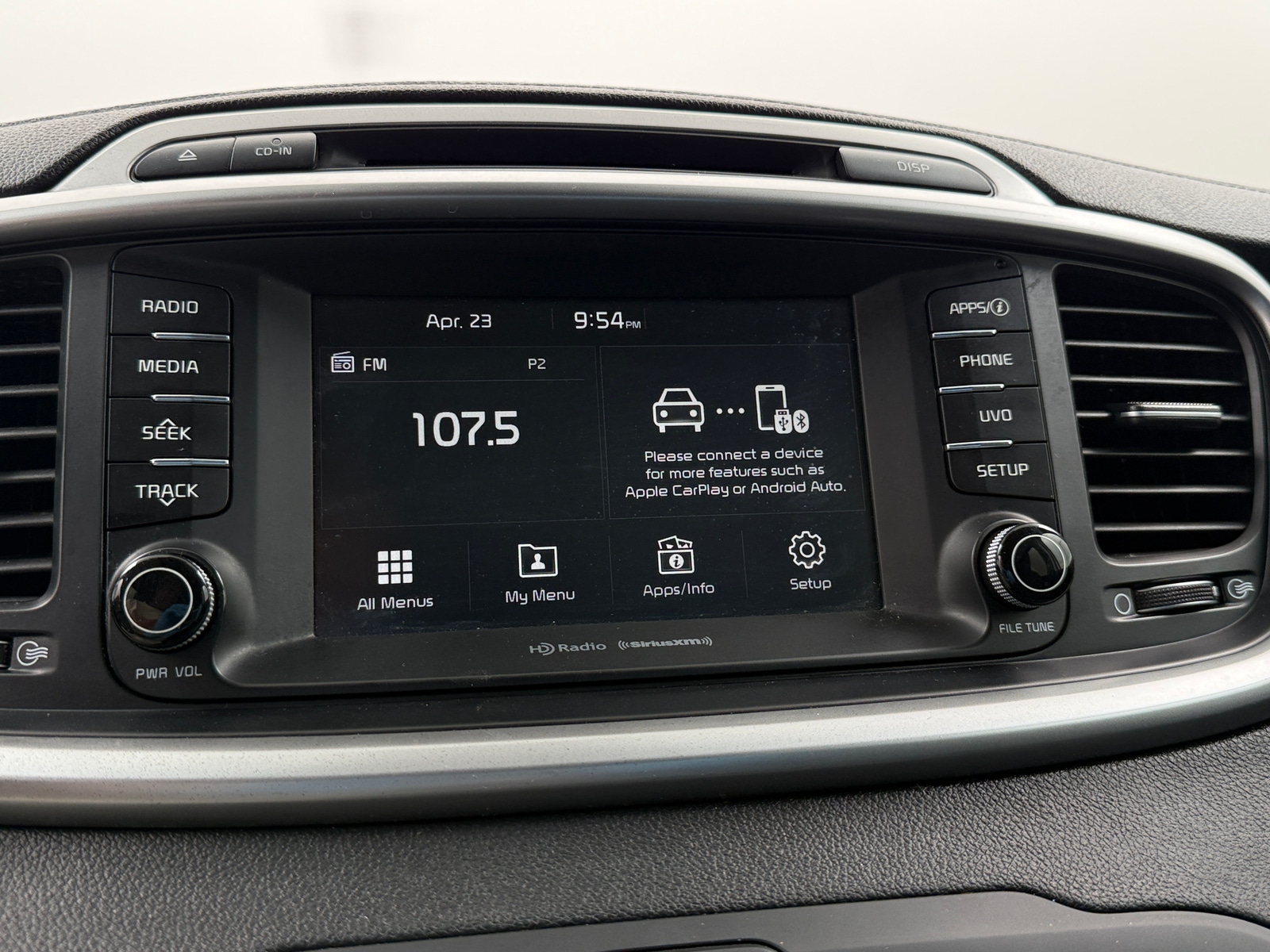 Thumbnail: 2017 Kia Sorento - 4
