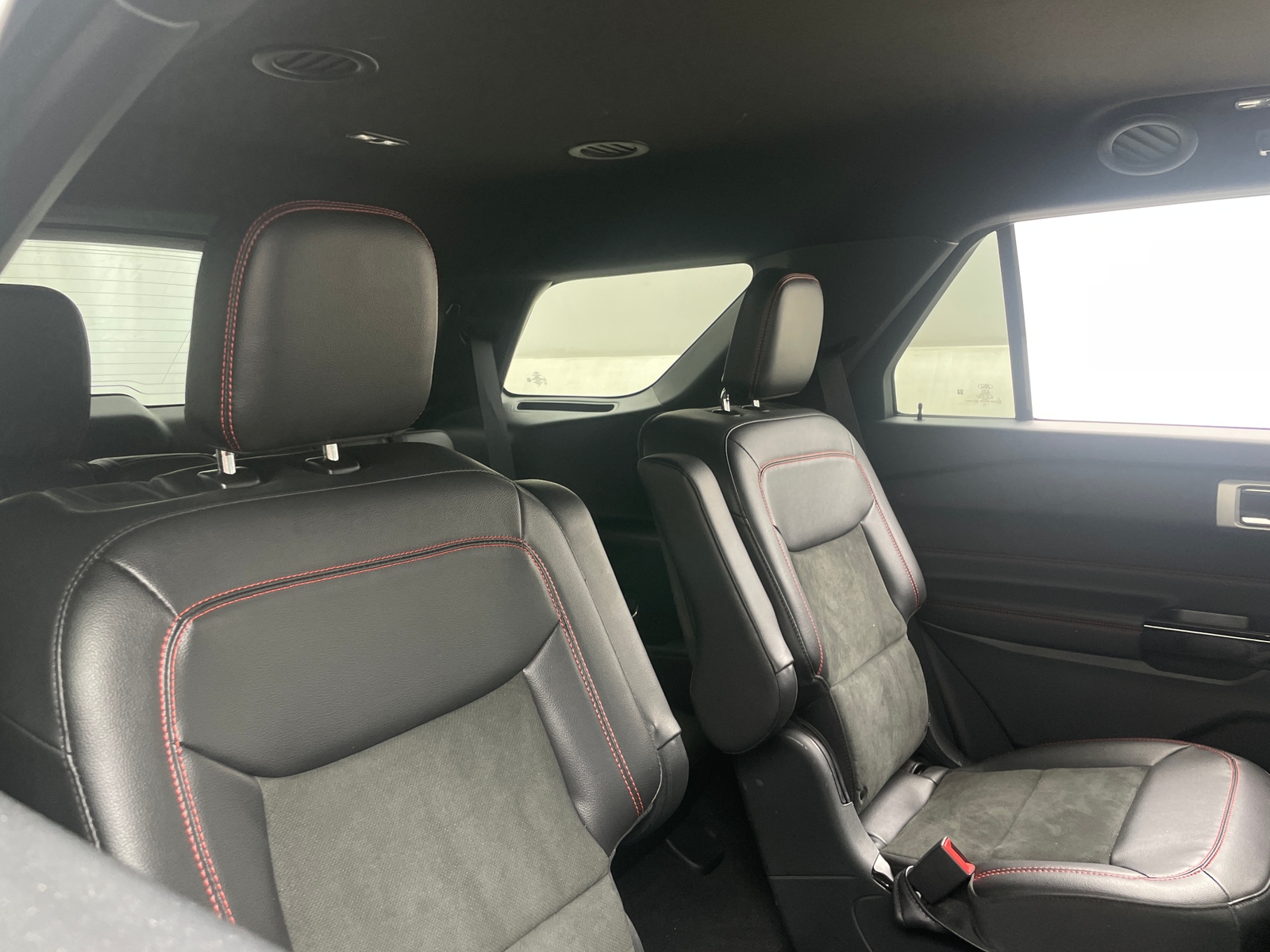 Thumbnail: 2022 Ford Explorer - 5