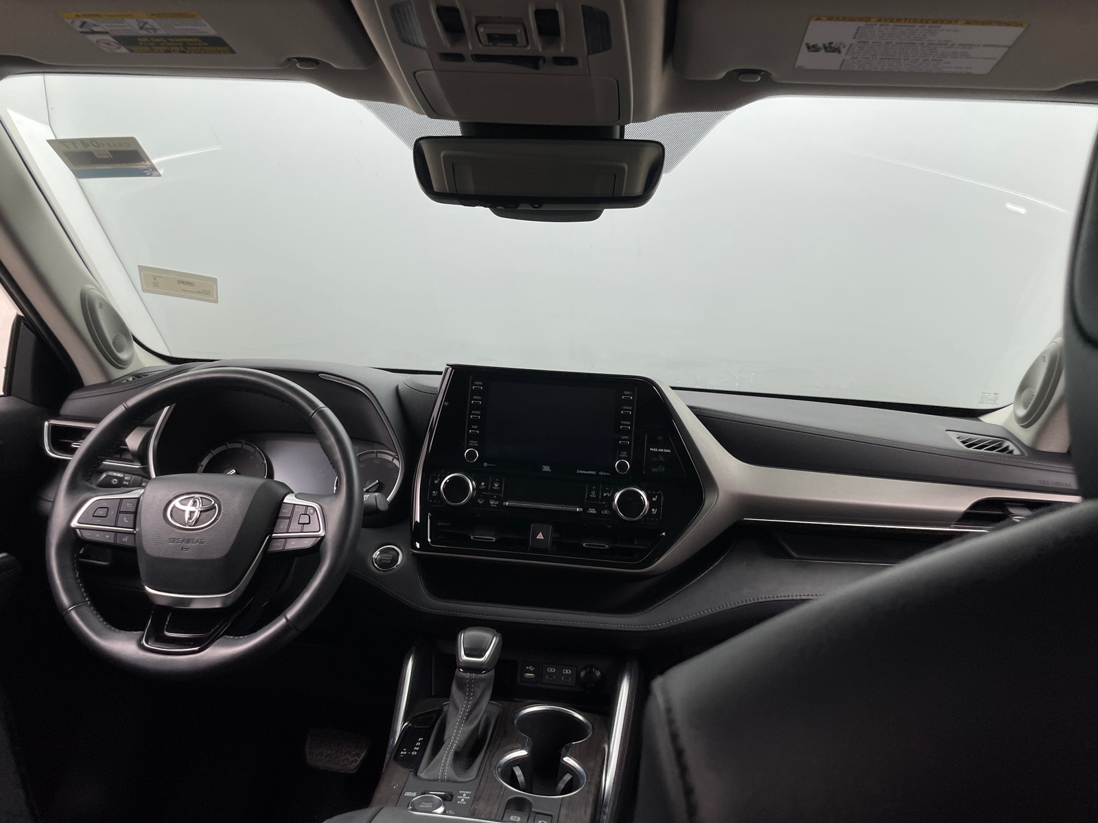 Thumbnail: 2022 Toyota Highlander - 2