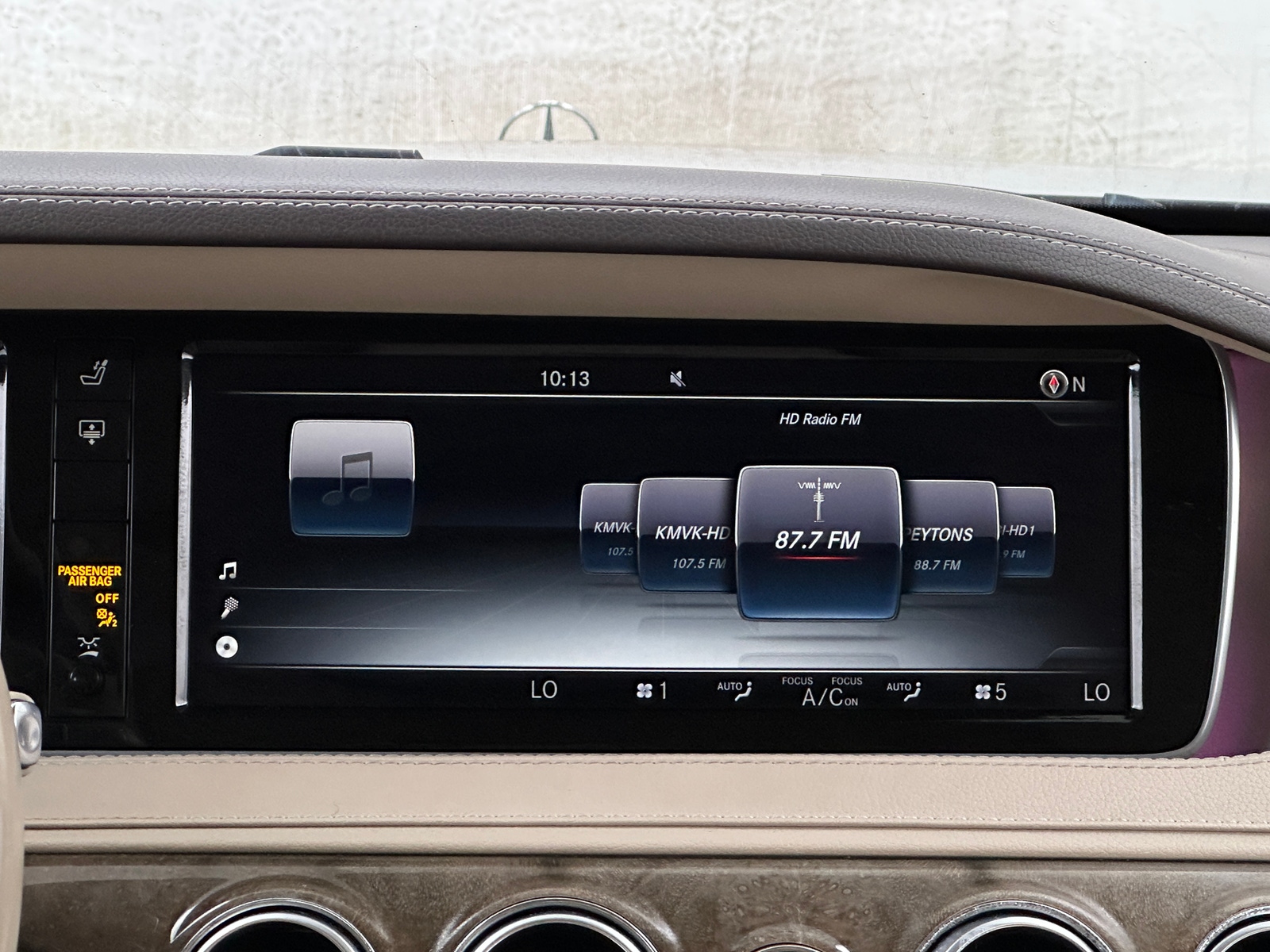 Thumbnail: 2015 Mercedes-Benz S-Class - 3