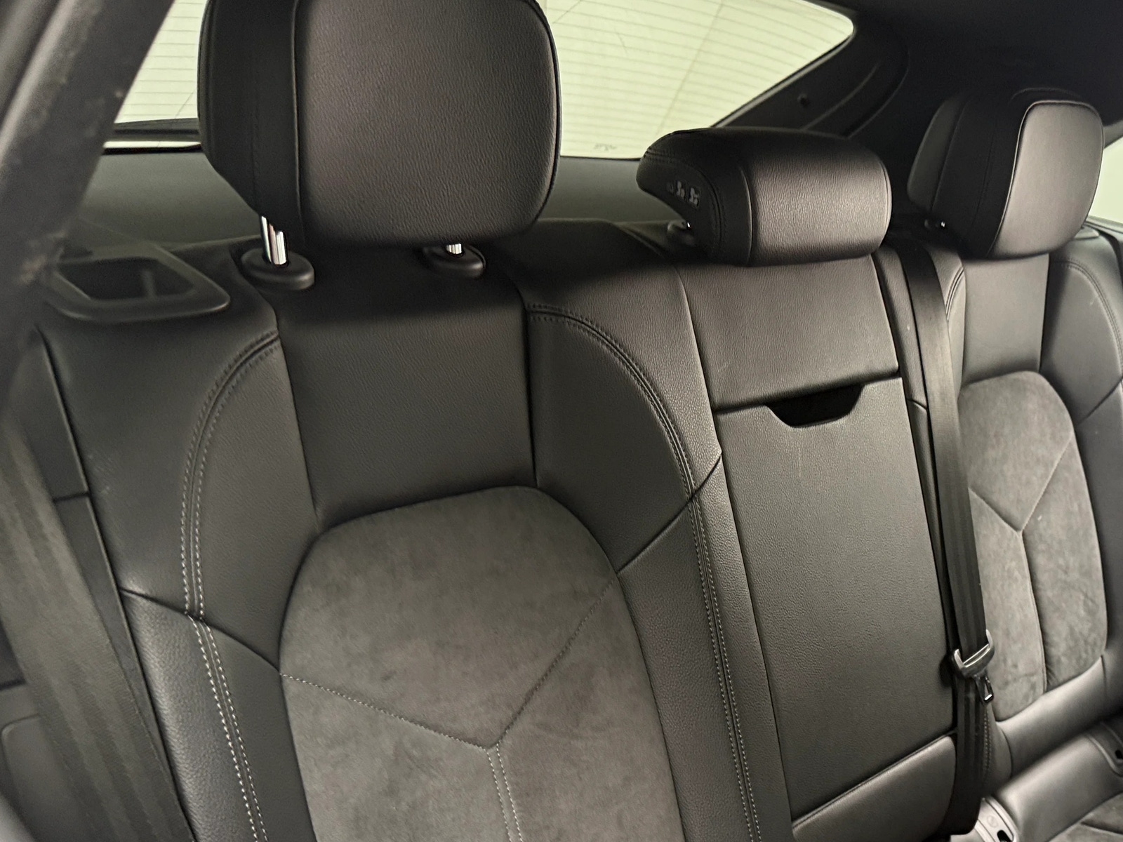 Thumbnail: 2020 Porsche Macan - 5