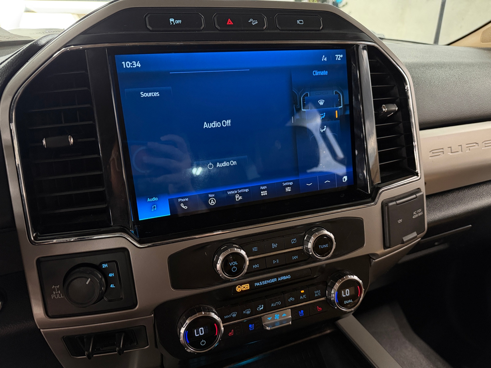 Thumbnail: 2022 Ford Econoline - 3