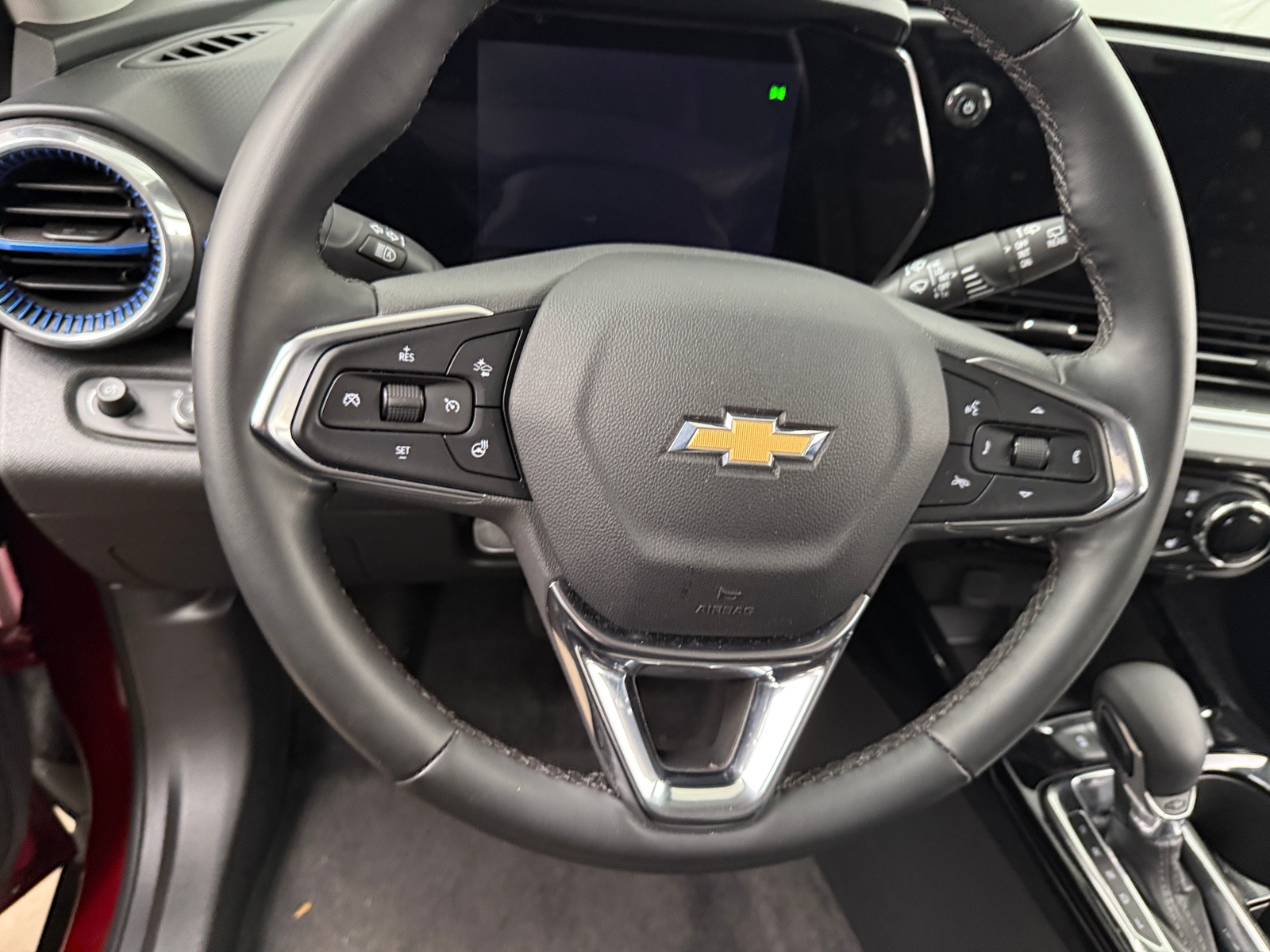 Thumbnail: 2025 Chevrolet Trax - 5