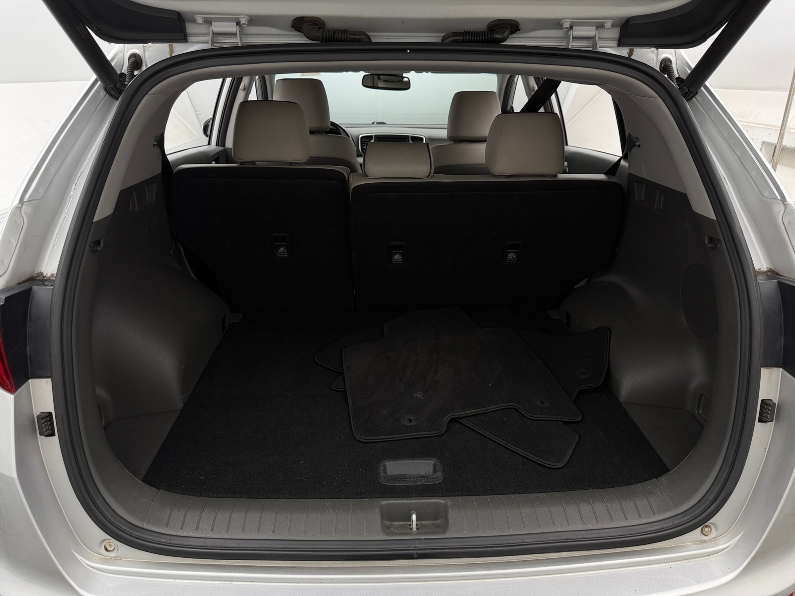Thumbnail: 2019 Kia Sportage - 6