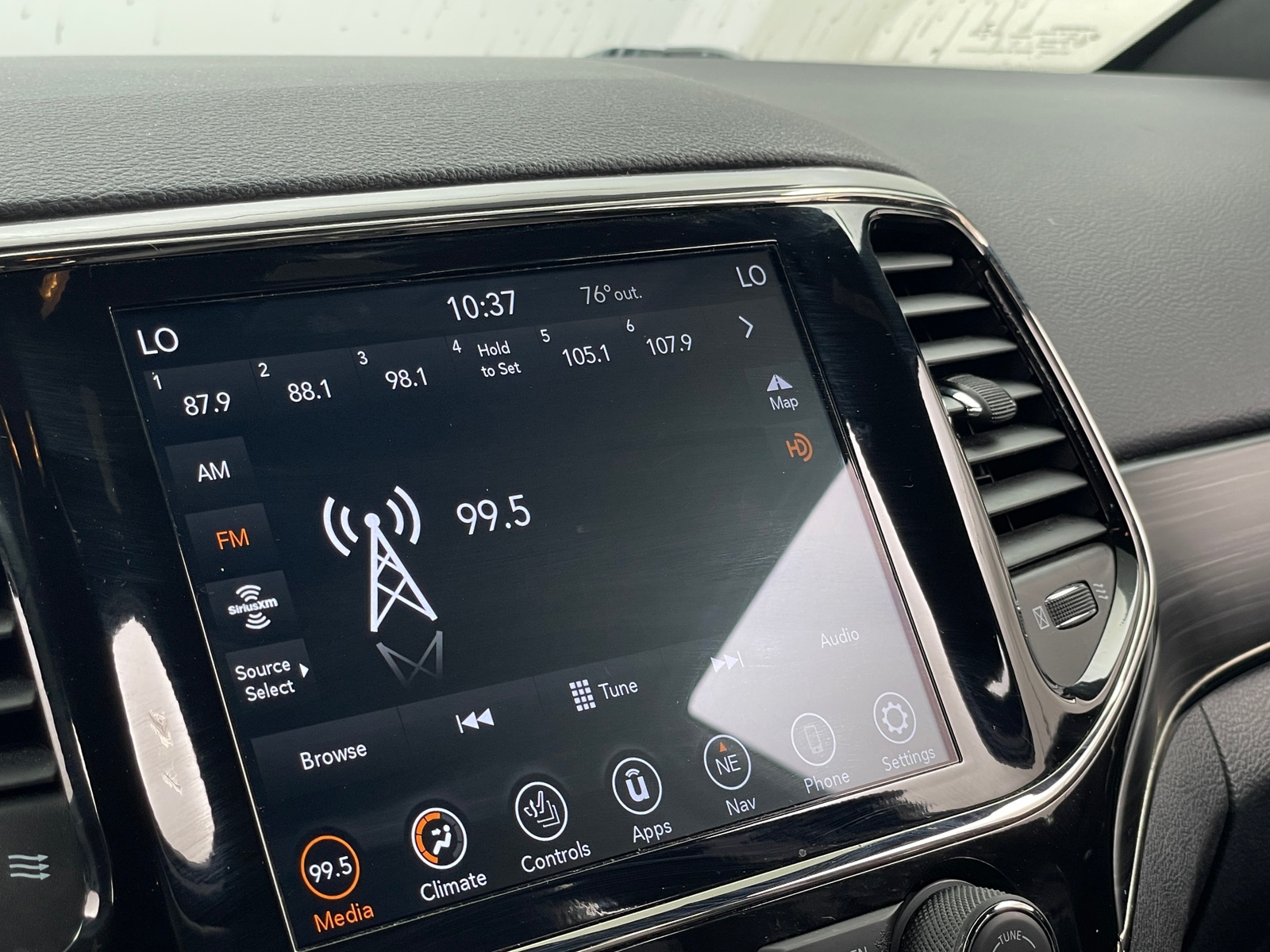 Thumbnail: 2021 Jeep Grand Cherokee - 3