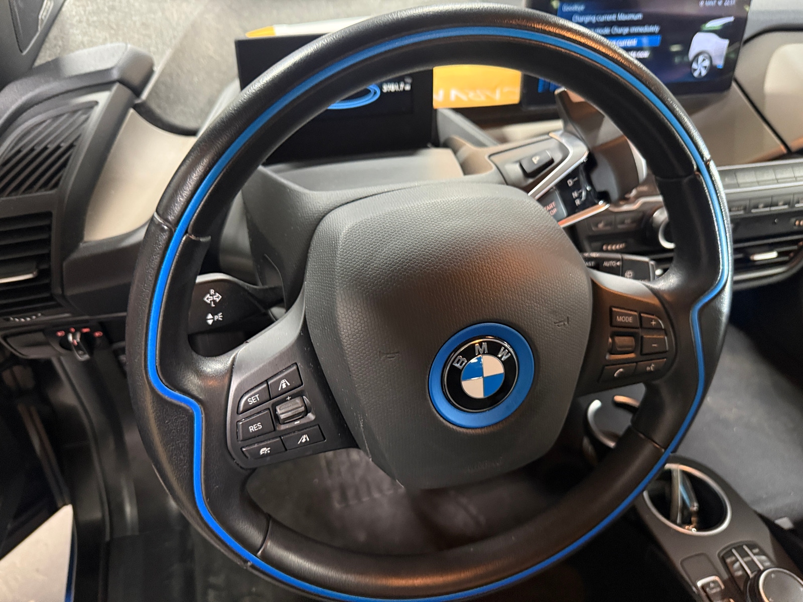Thumbnail: 2021 BMW i3 - 5