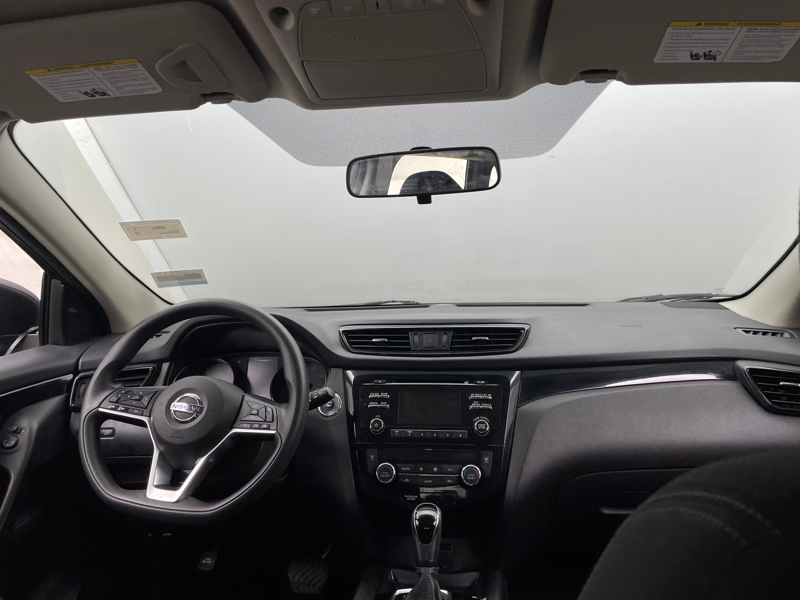 Thumbnail: 2018 Nissan Rogue Sport - 3