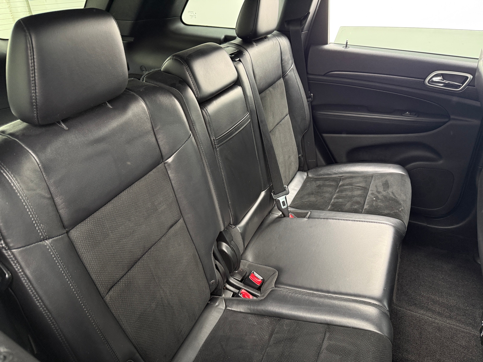 Thumbnail: 2015 Jeep Grand Cherokee - 6