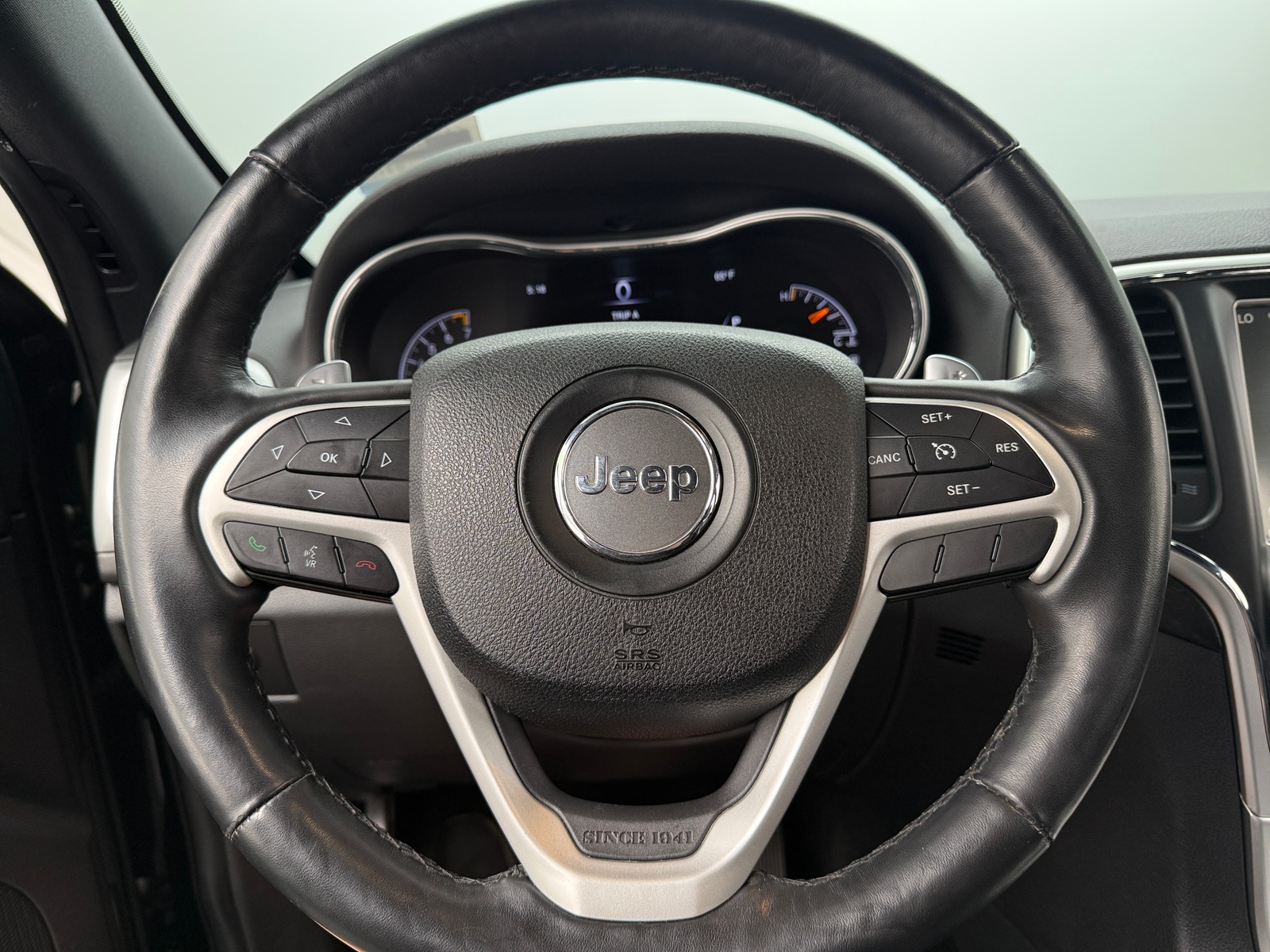 Thumbnail: 2015 Jeep Grand Cherokee - 5