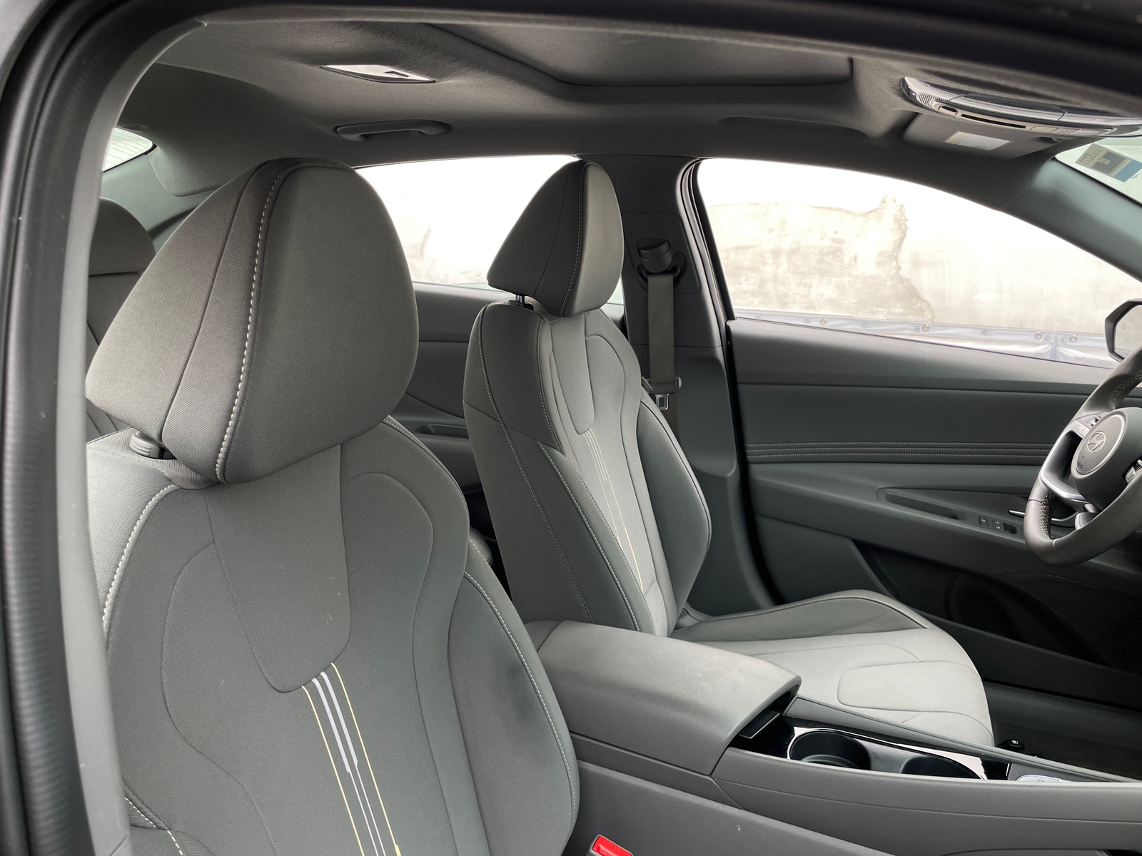 Thumbnail: 2025 Hyundai Elantra - 2