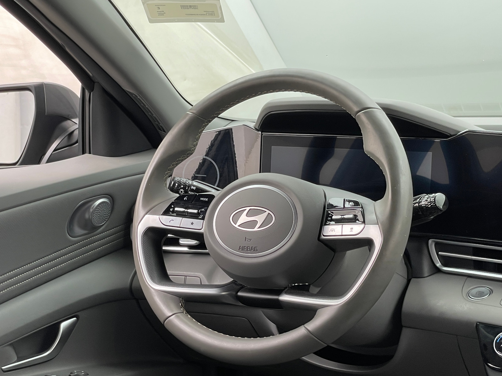 Thumbnail: 2025 Hyundai Elantra - 5