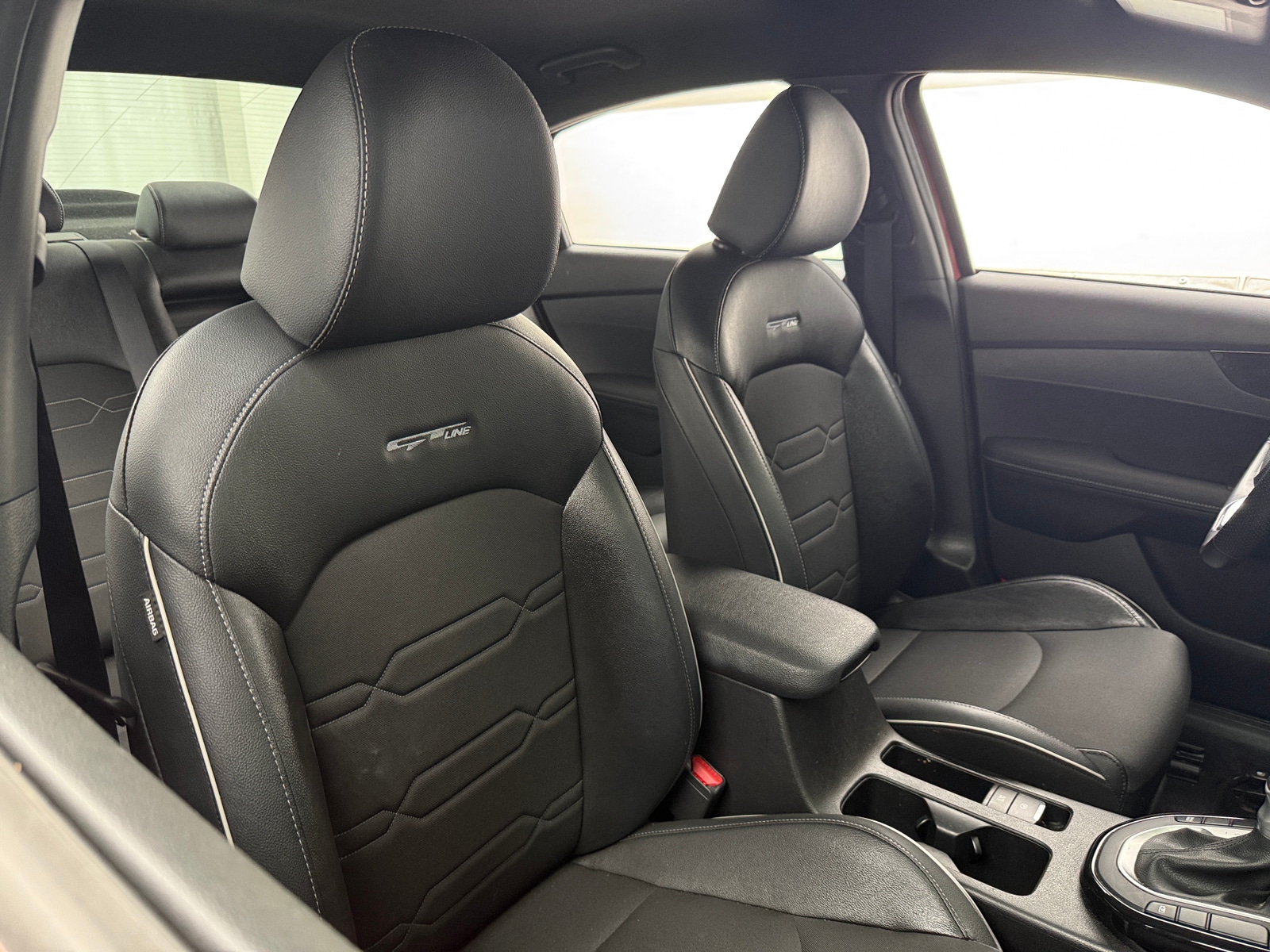 Thumbnail: 2023 Kia Forte - 2