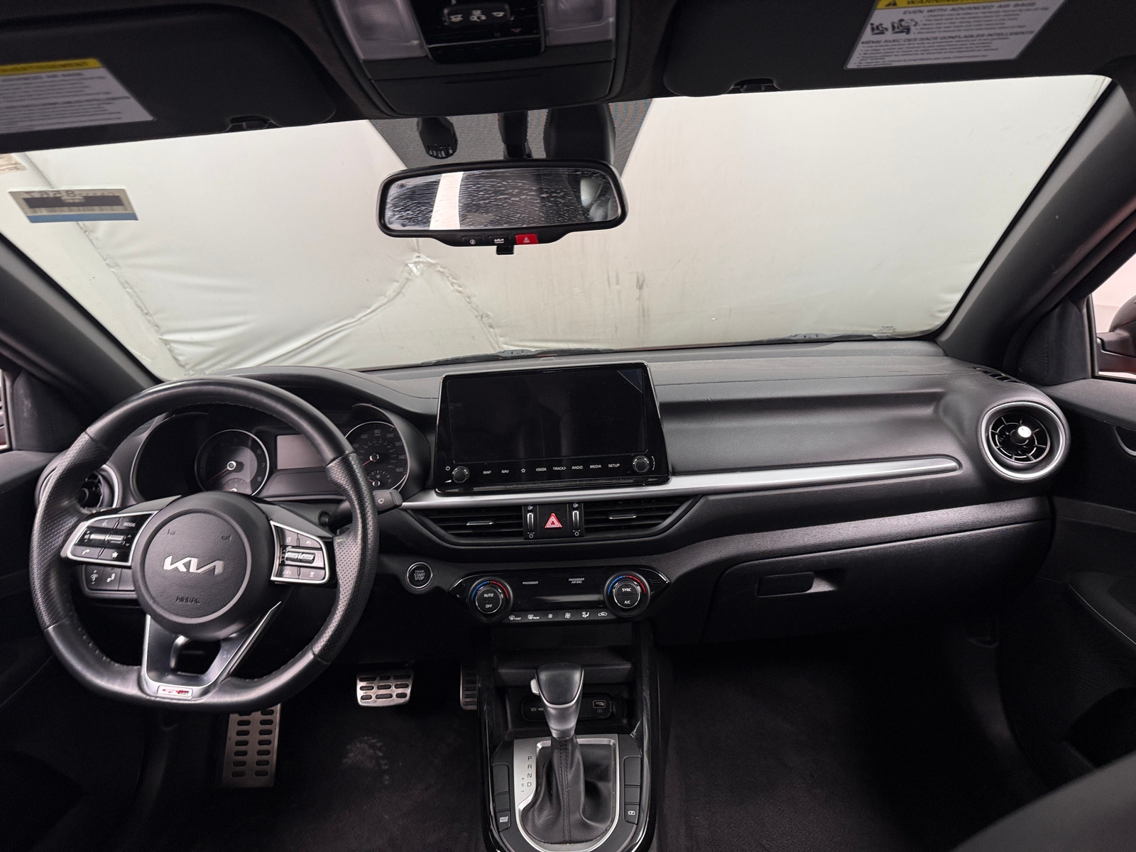 Thumbnail: 2023 Kia Forte - 3