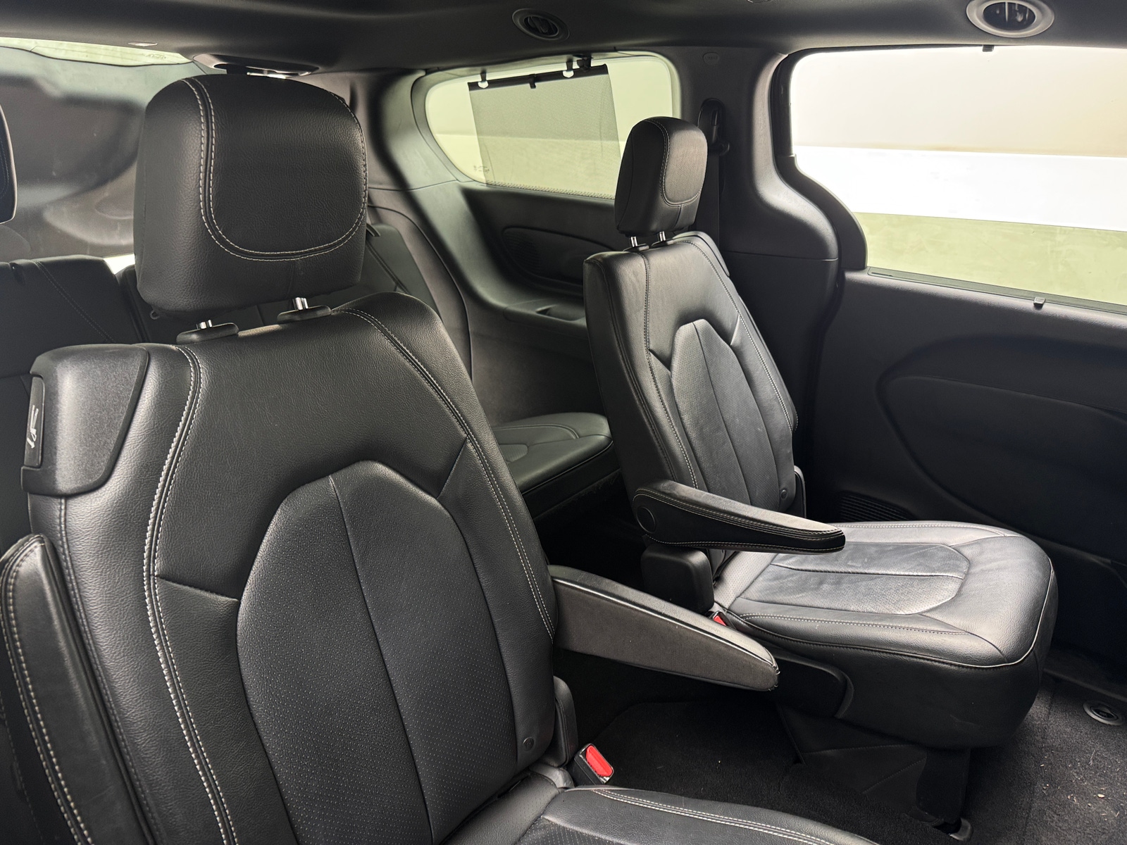Thumbnail: 2020 Chrysler Pacifica - 5