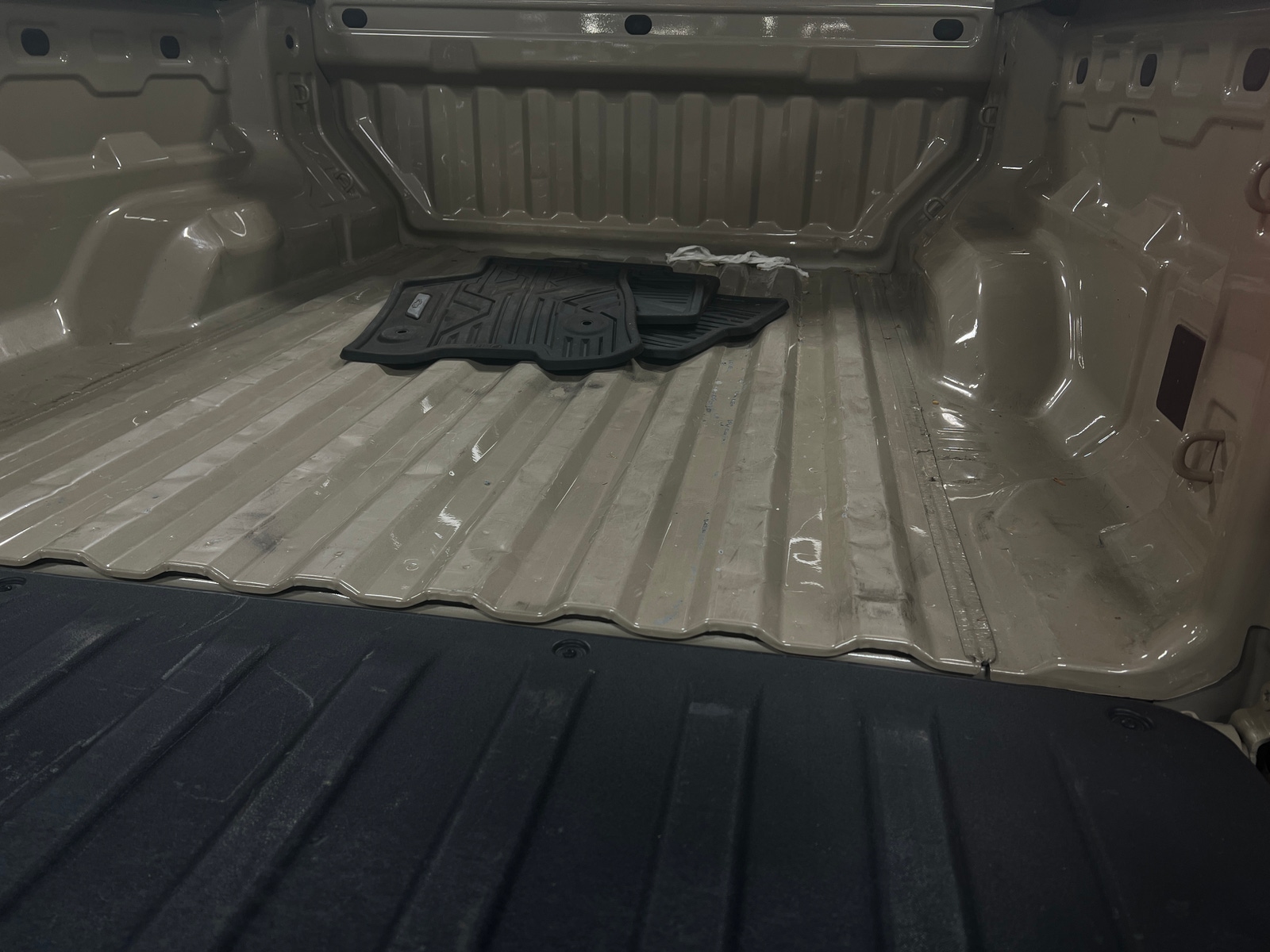 Thumbnail: 2024 Chevrolet Colorado - 7