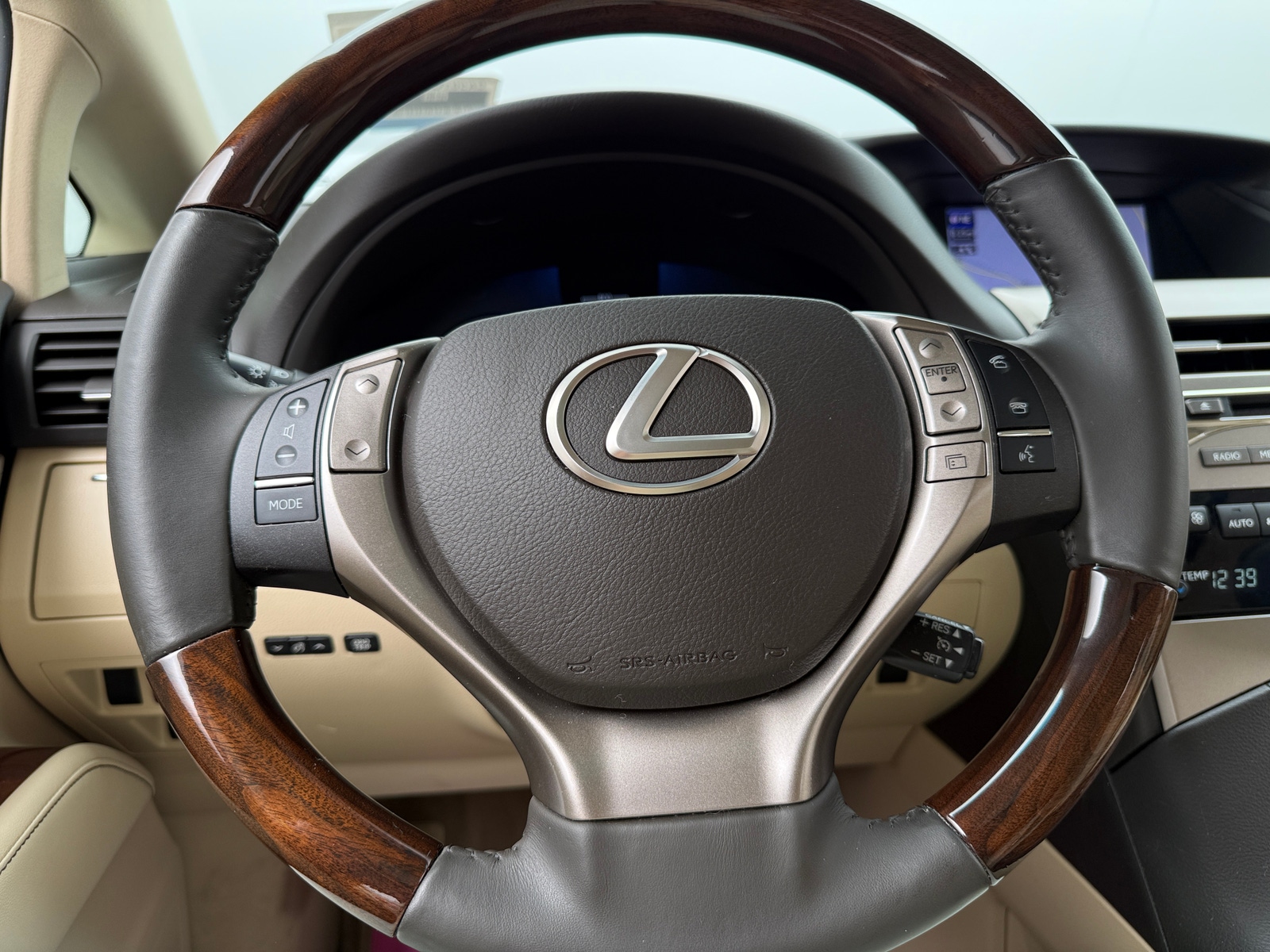 Thumbnail: 2015 Lexus RX - 5