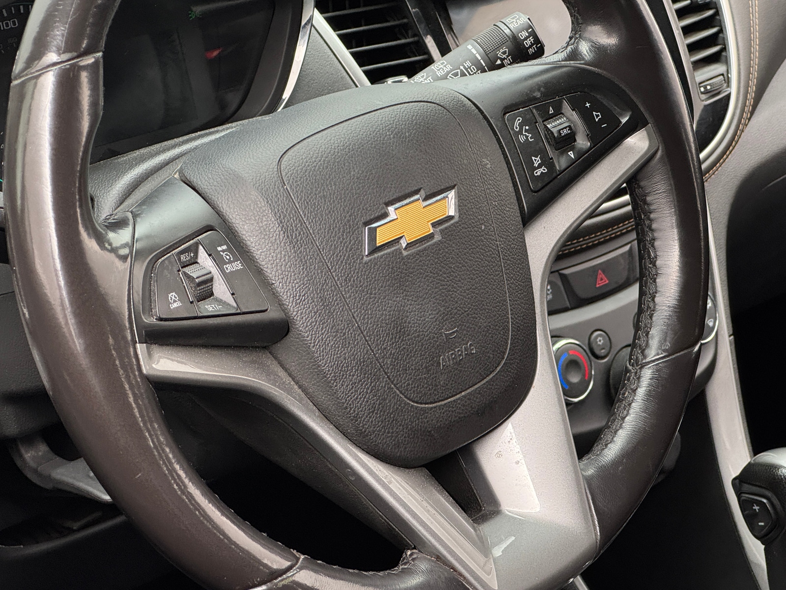 Thumbnail: 2022 Chevrolet Trax - 4