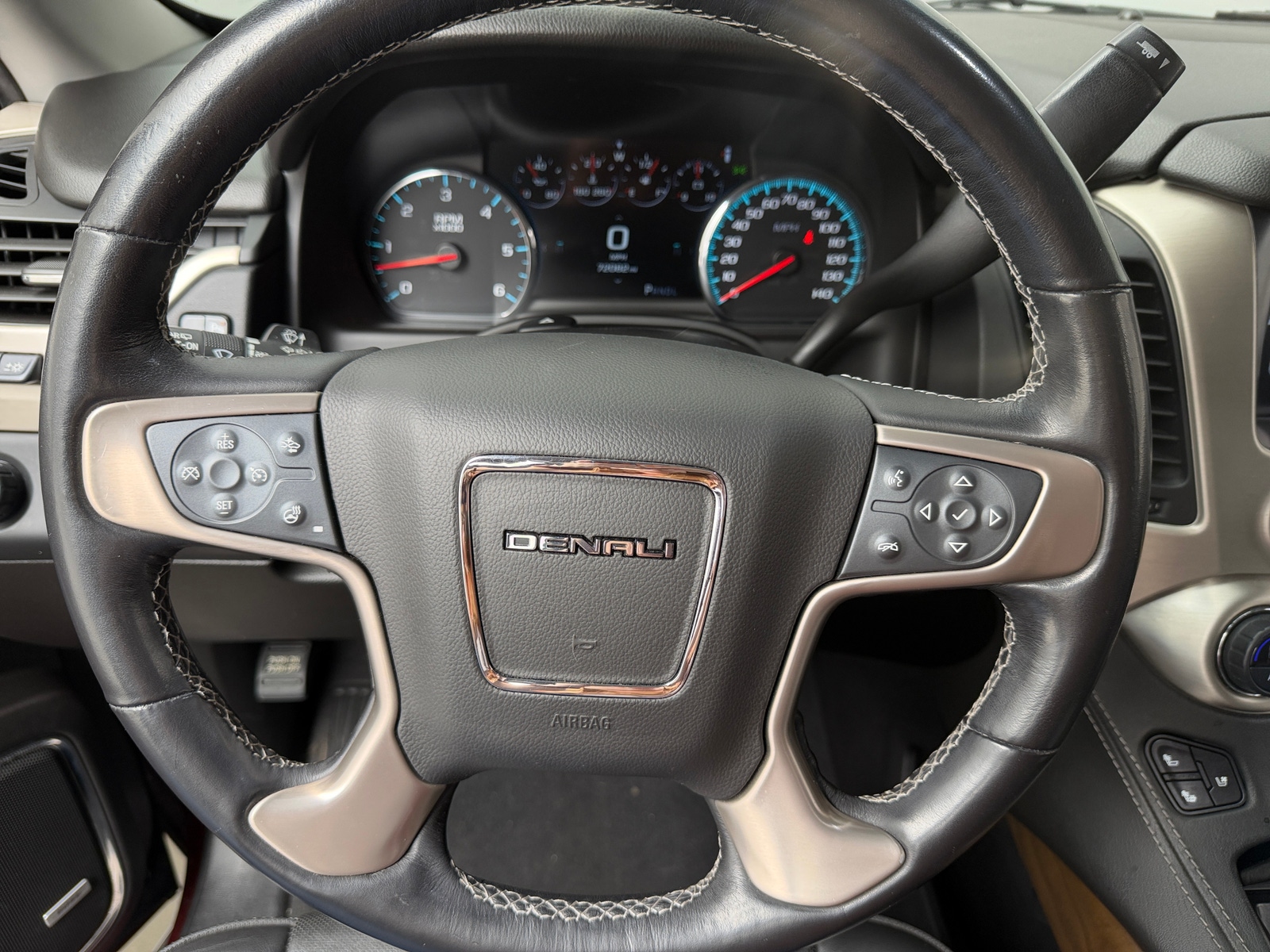 Thumbnail: 2019 GMC Yukon XL - 4