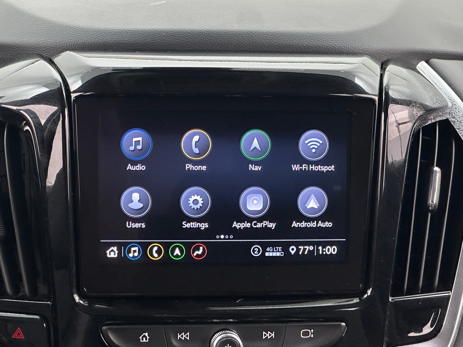 Thumbnail: 2021 Chevrolet Traverse - 3