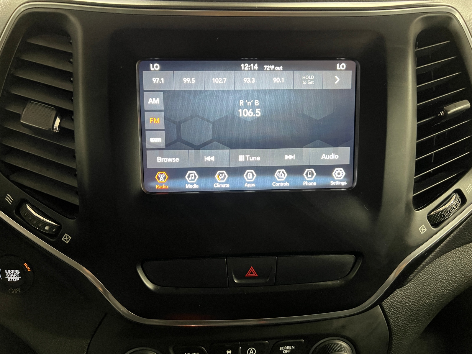Thumbnail: 2019 Jeep Cherokee - 4