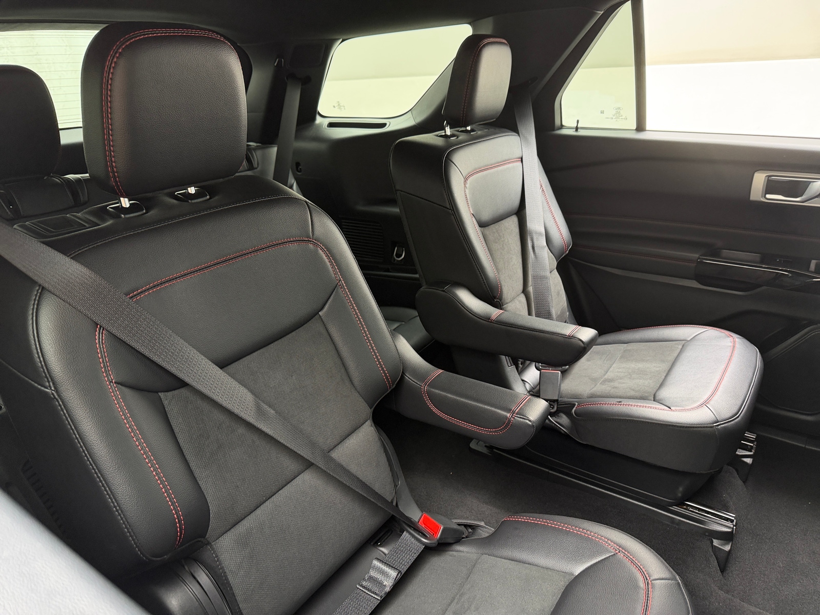 Thumbnail: 2024 Ford Explorer - 5