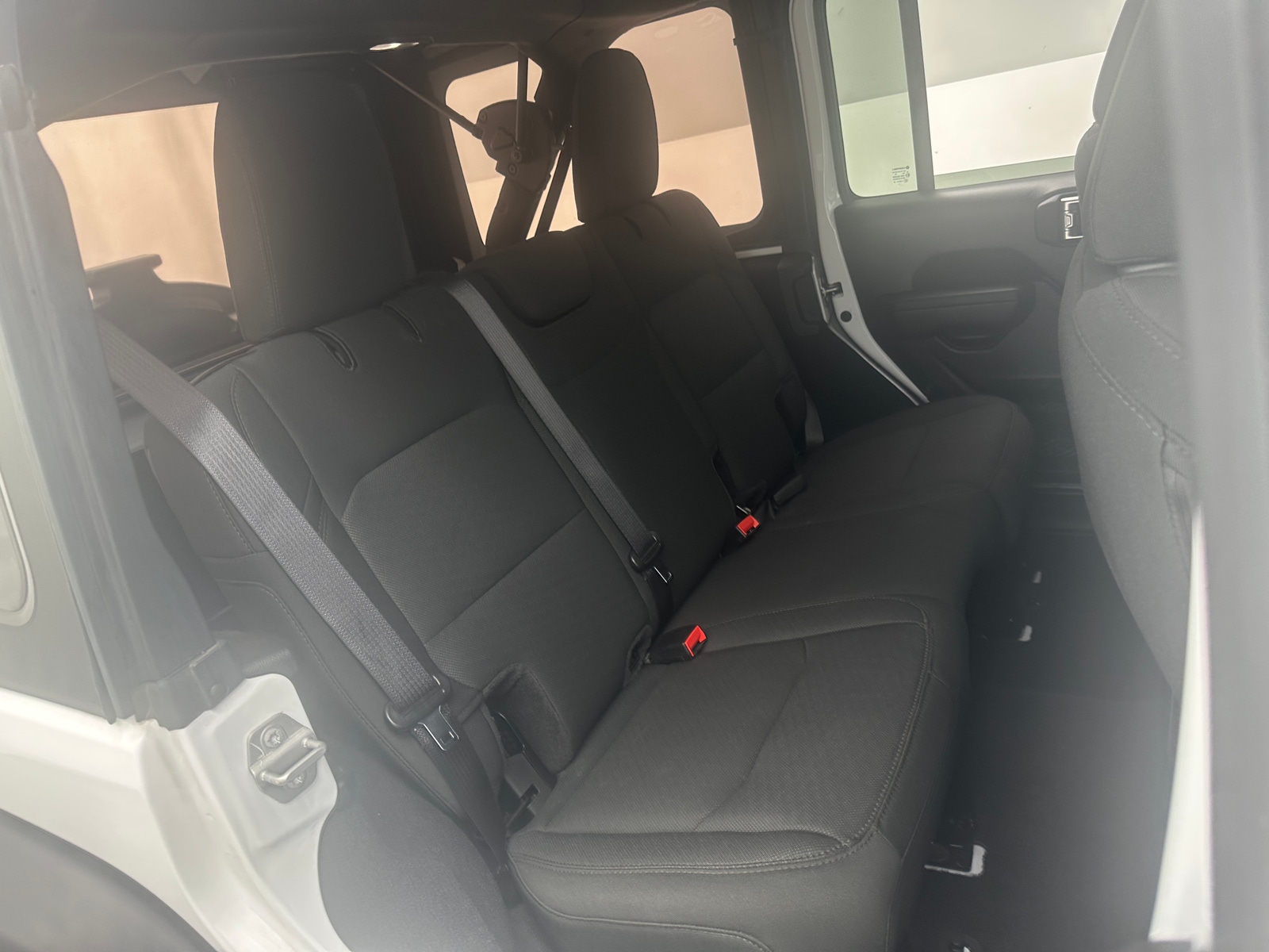 Thumbnail: 2022 Jeep Wrangler - 6
