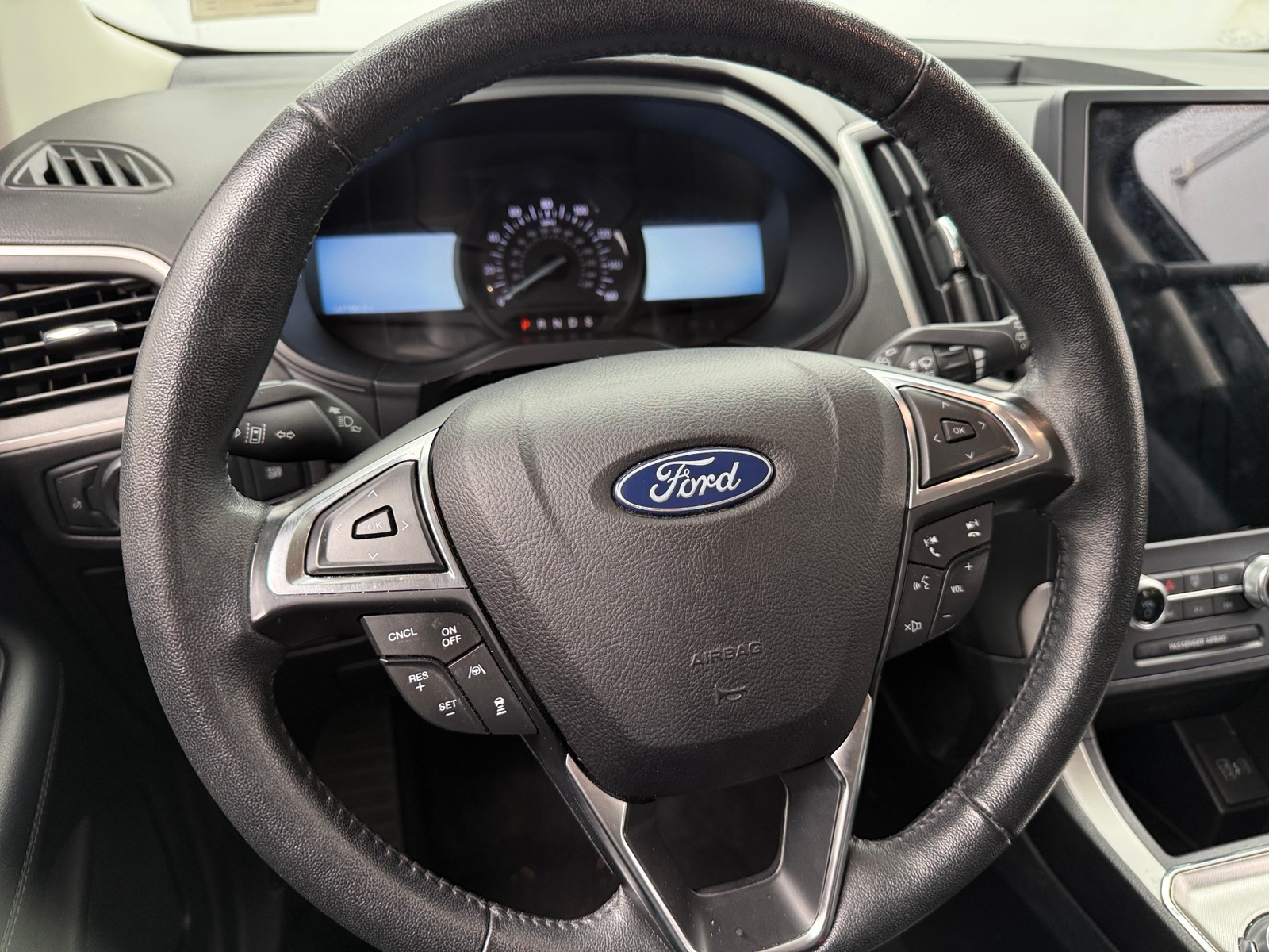 Thumbnail: 2022 Ford Edge - 4
