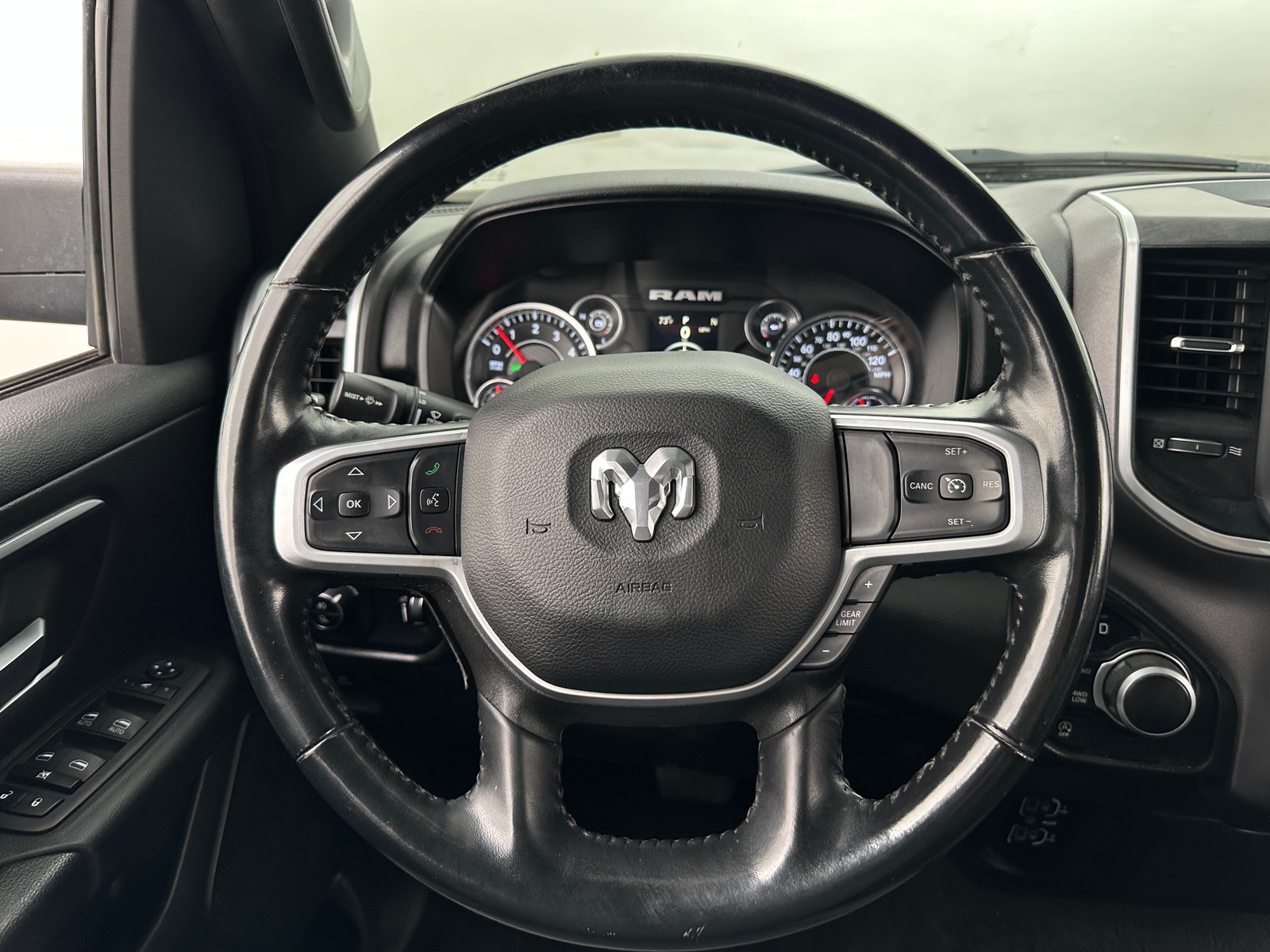 Thumbnail: 2023 RAM 1500 - 5