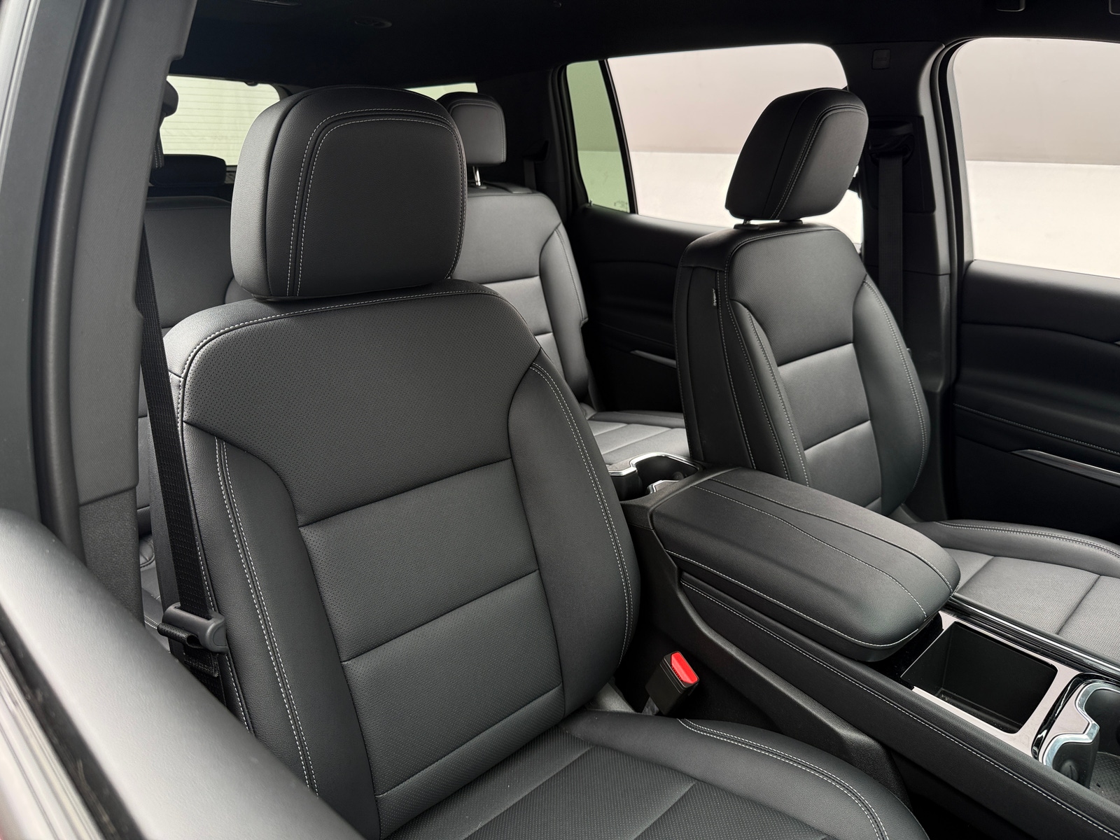 Thumbnail: 2026 Chevrolet Traverse - 2