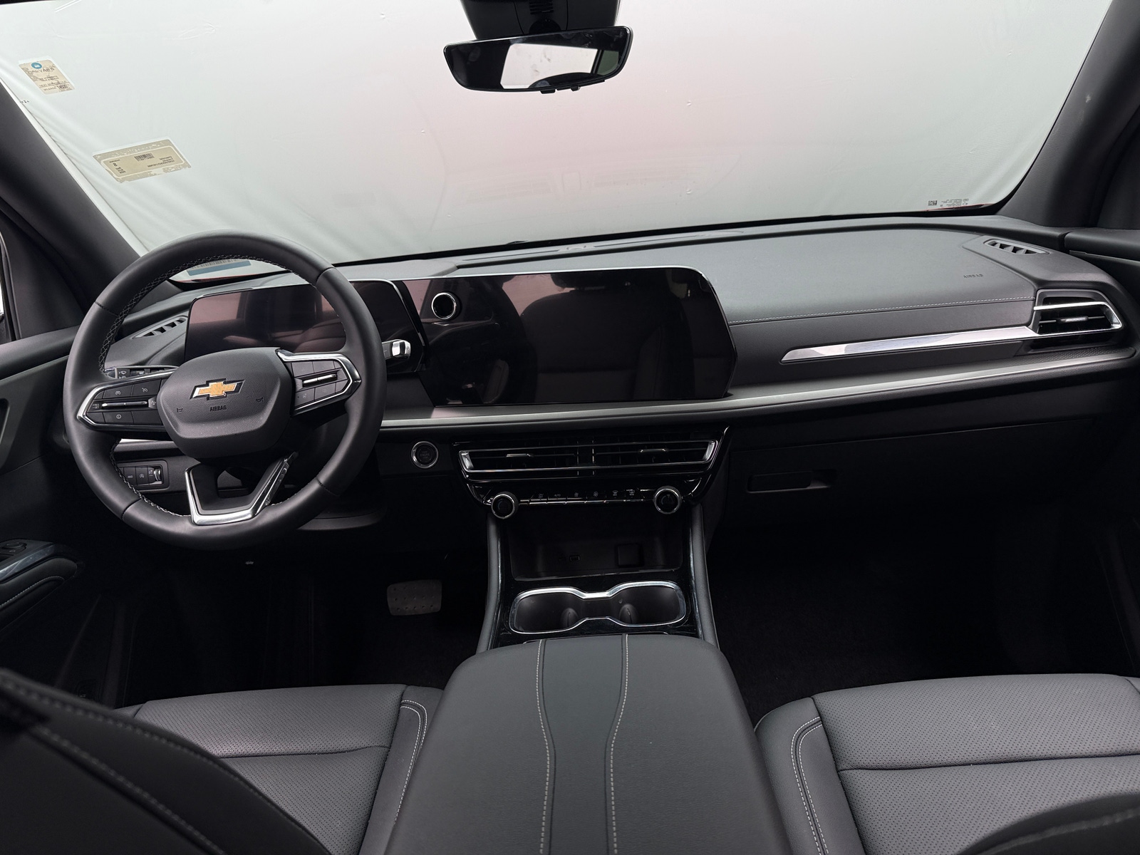 Thumbnail: 2026 Chevrolet Traverse - 3