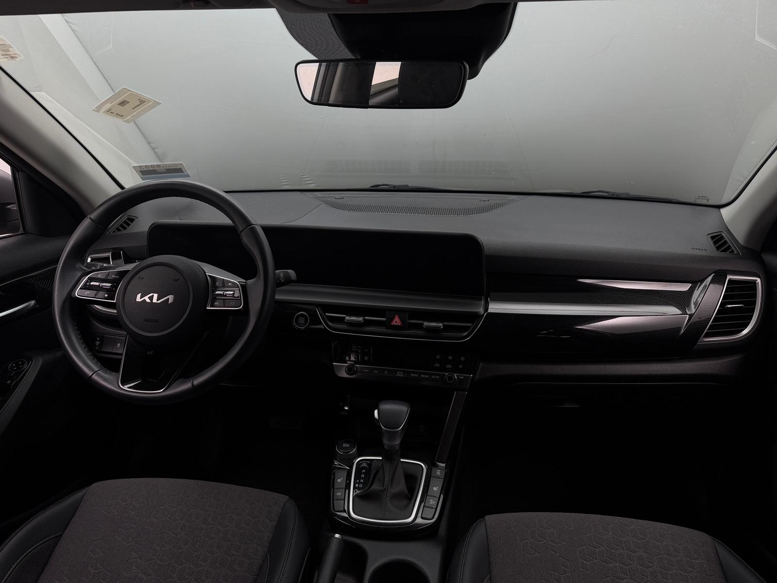 Thumbnail: 2024 Kia Seltos - 3