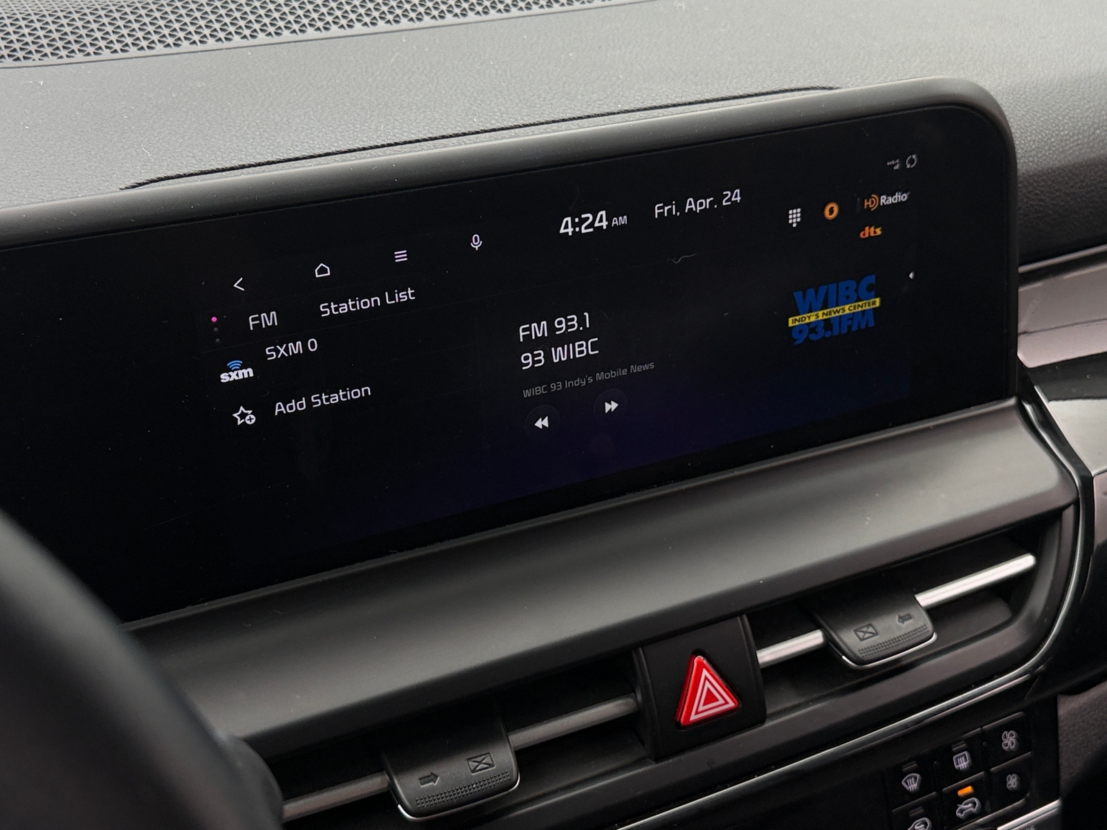 Thumbnail: 2024 Kia Seltos - 4