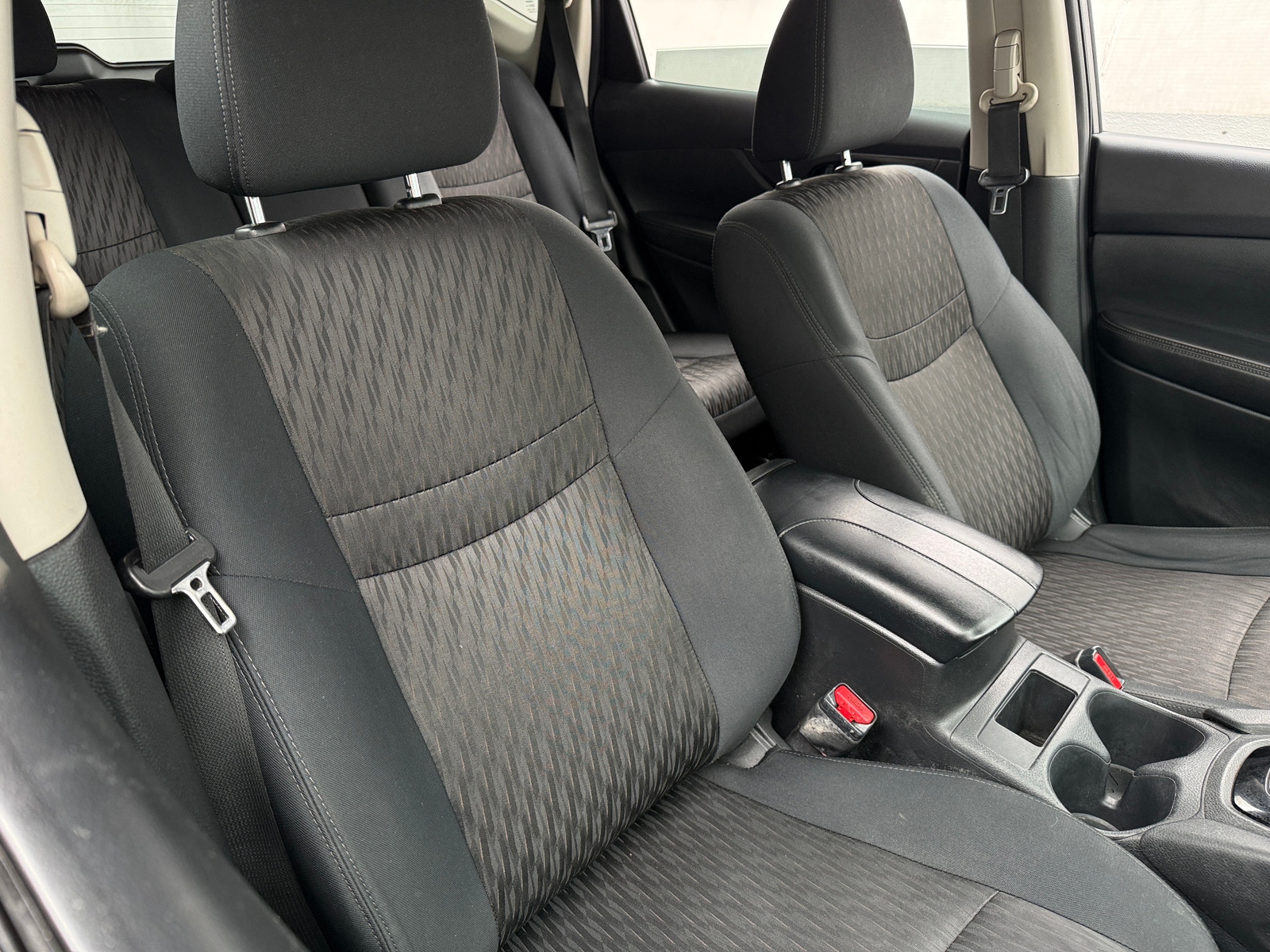 Thumbnail: 2019 Nissan Rogue - 2