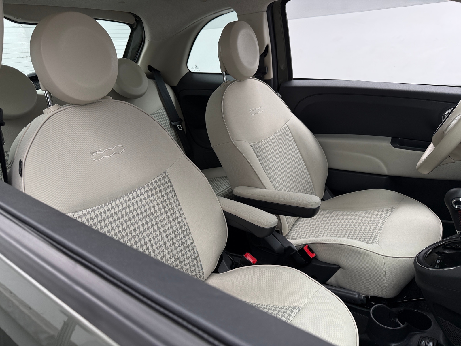 Thumbnail: 2018 Fiat 500 - 2