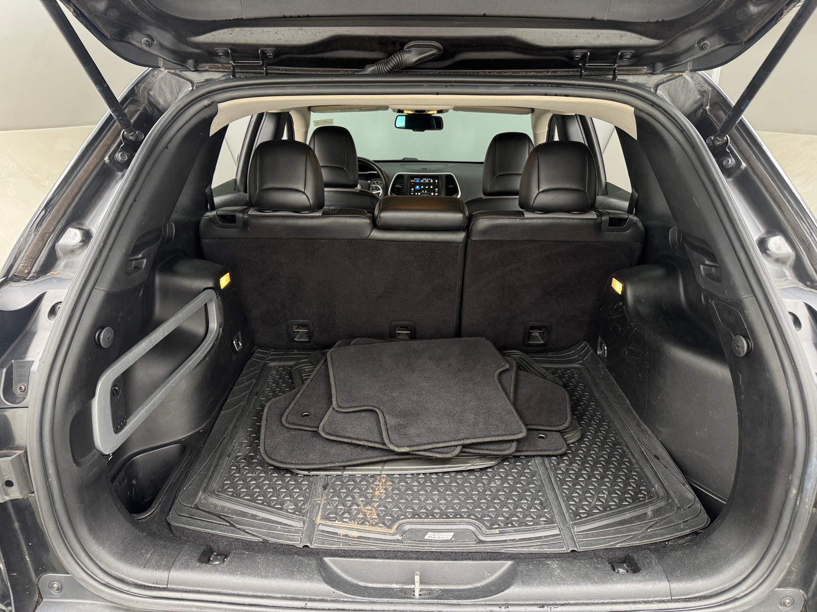 Thumbnail: 2014 Jeep Cherokee - 6
