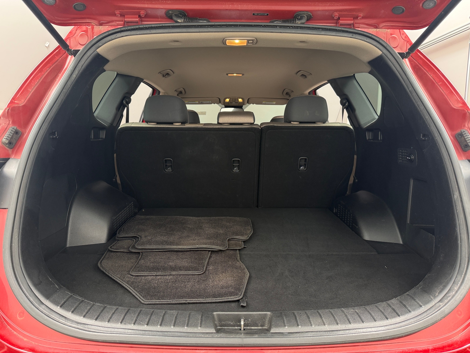 Thumbnail: 2019 Hyundai Santa Fe - 7