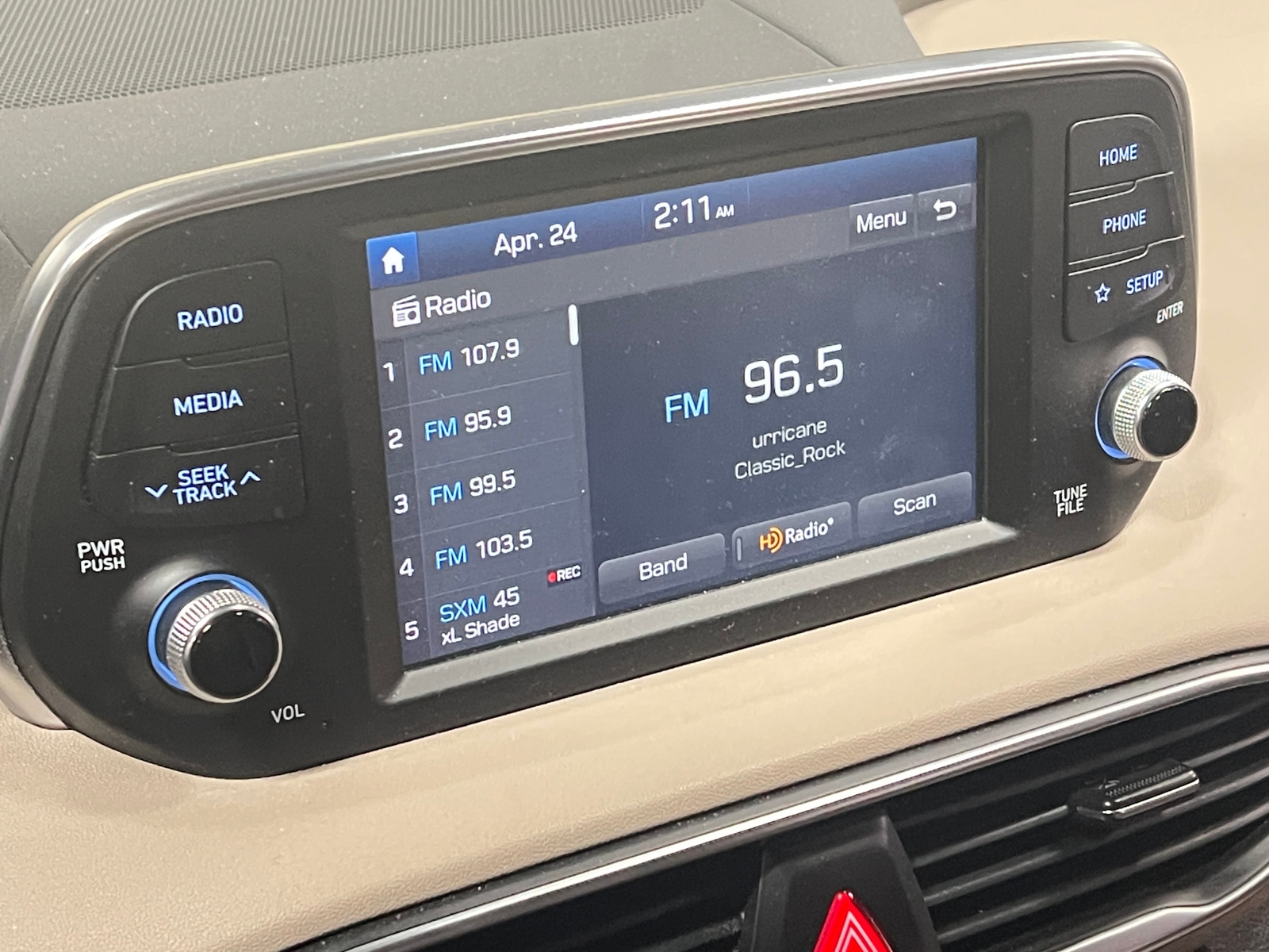 Thumbnail: 2019 Hyundai Santa Fe - 4