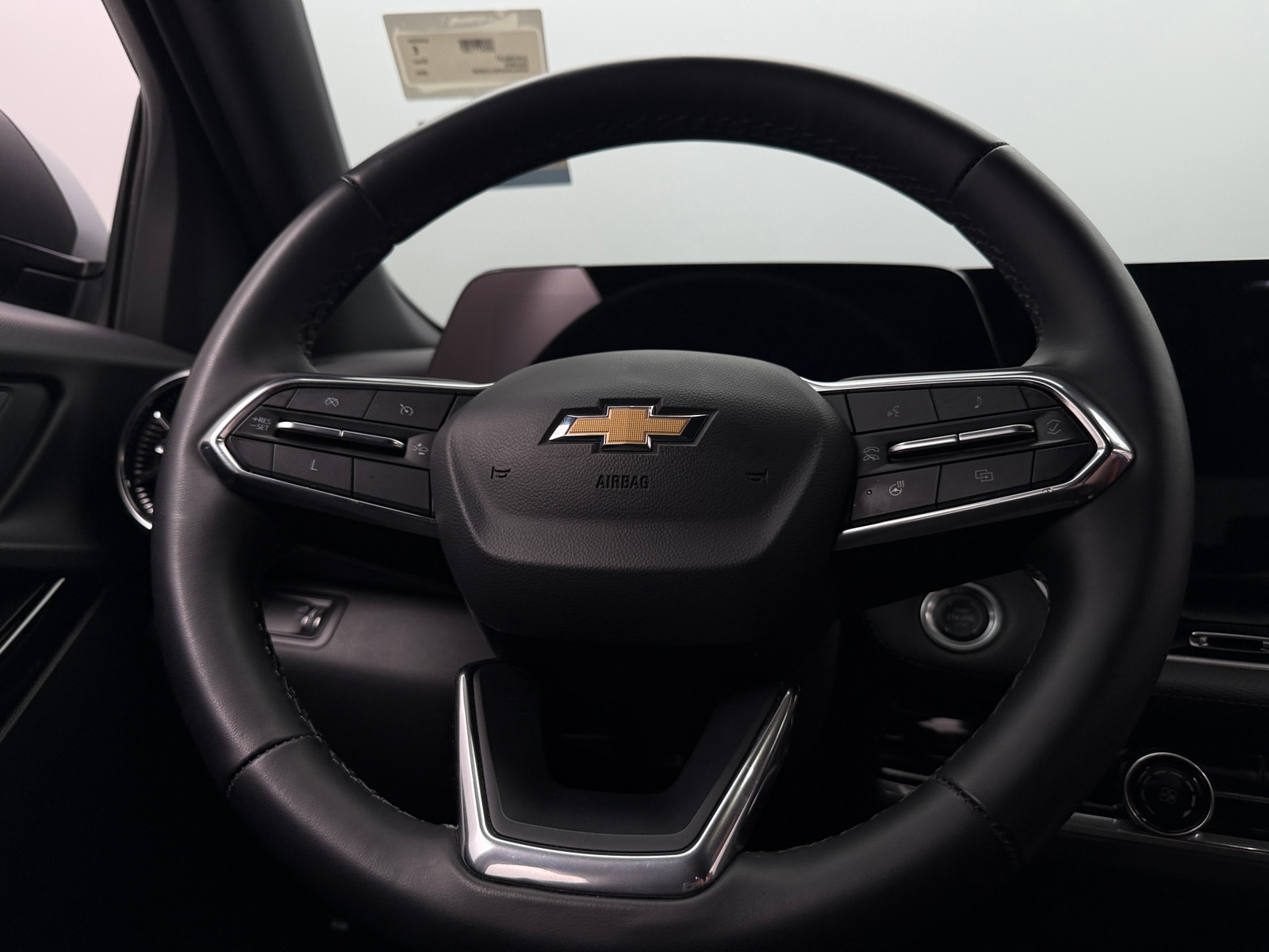 Thumbnail: 2025 Chevrolet Equinox - 5
