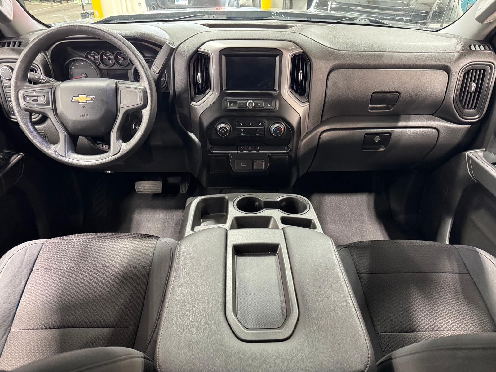Thumbnail: 2019 Chevrolet Silverado 1500 - 3